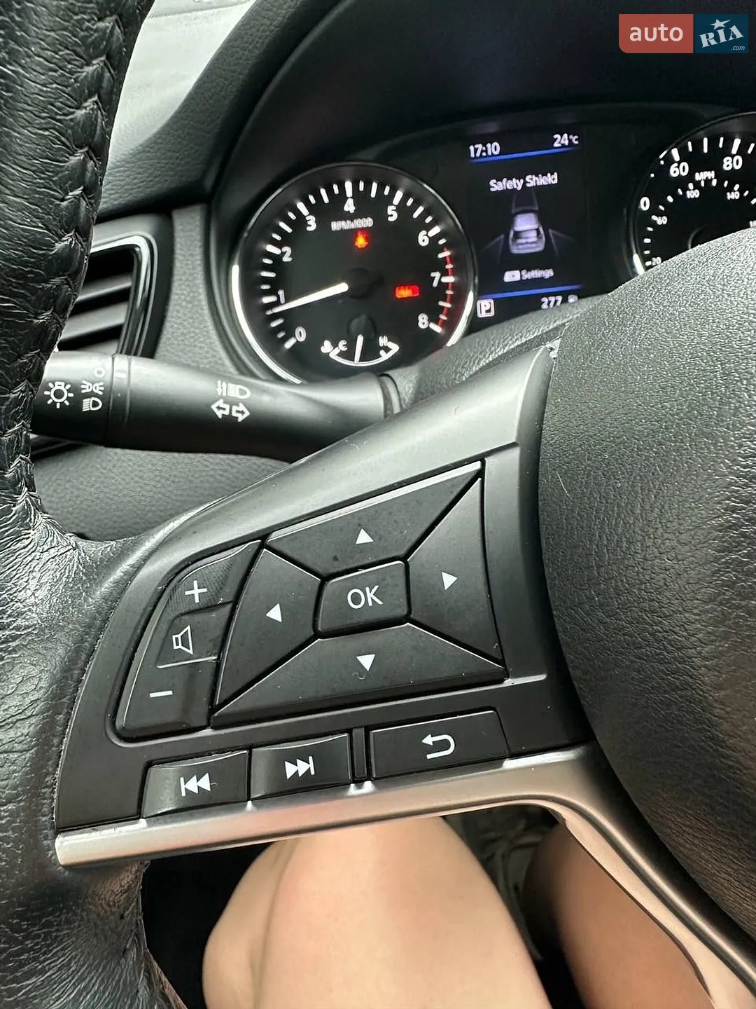 2018 Nissan Rogue - мініатюра 41