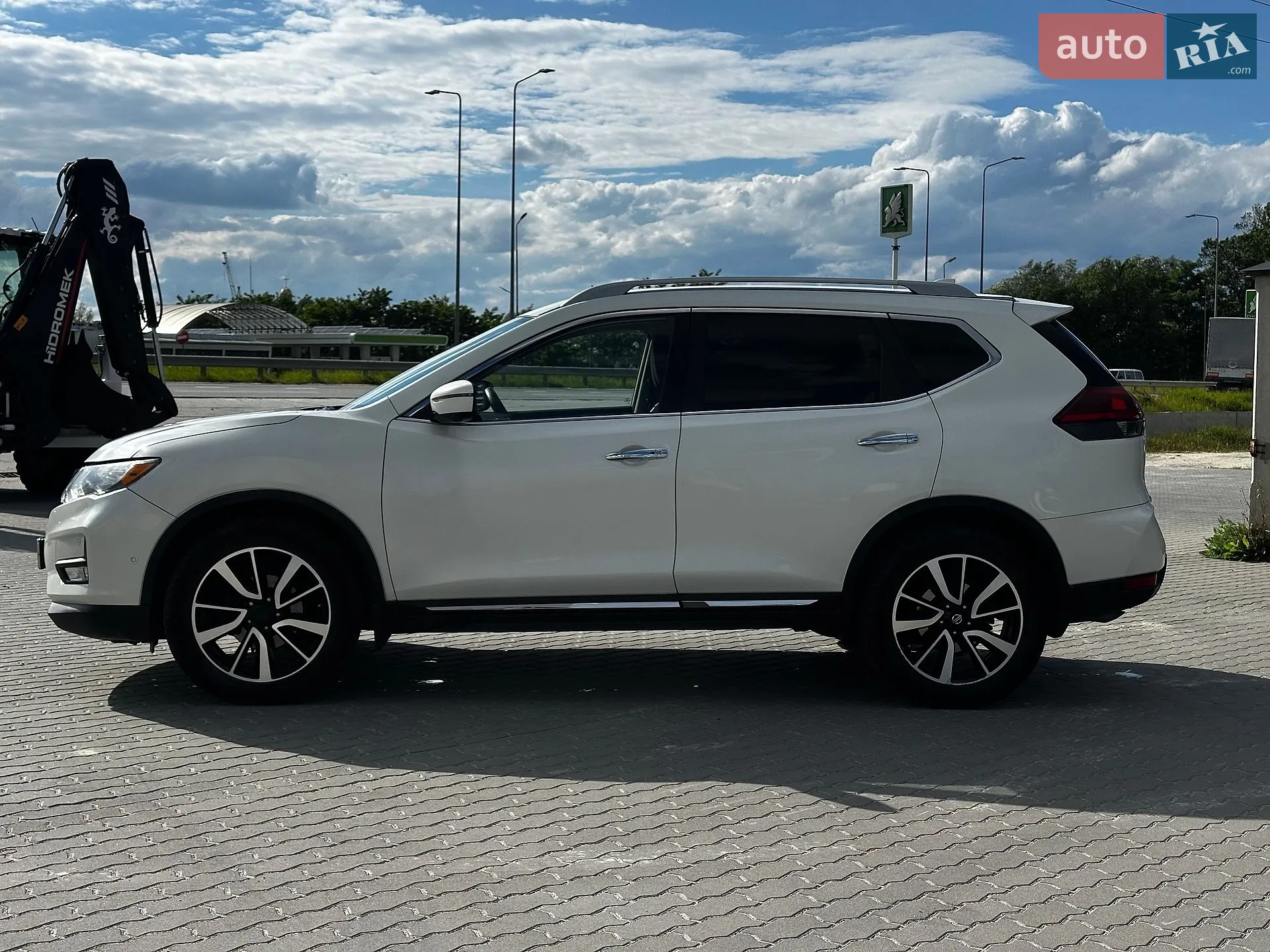 2019 Nissan Rogue - мініатюра 9