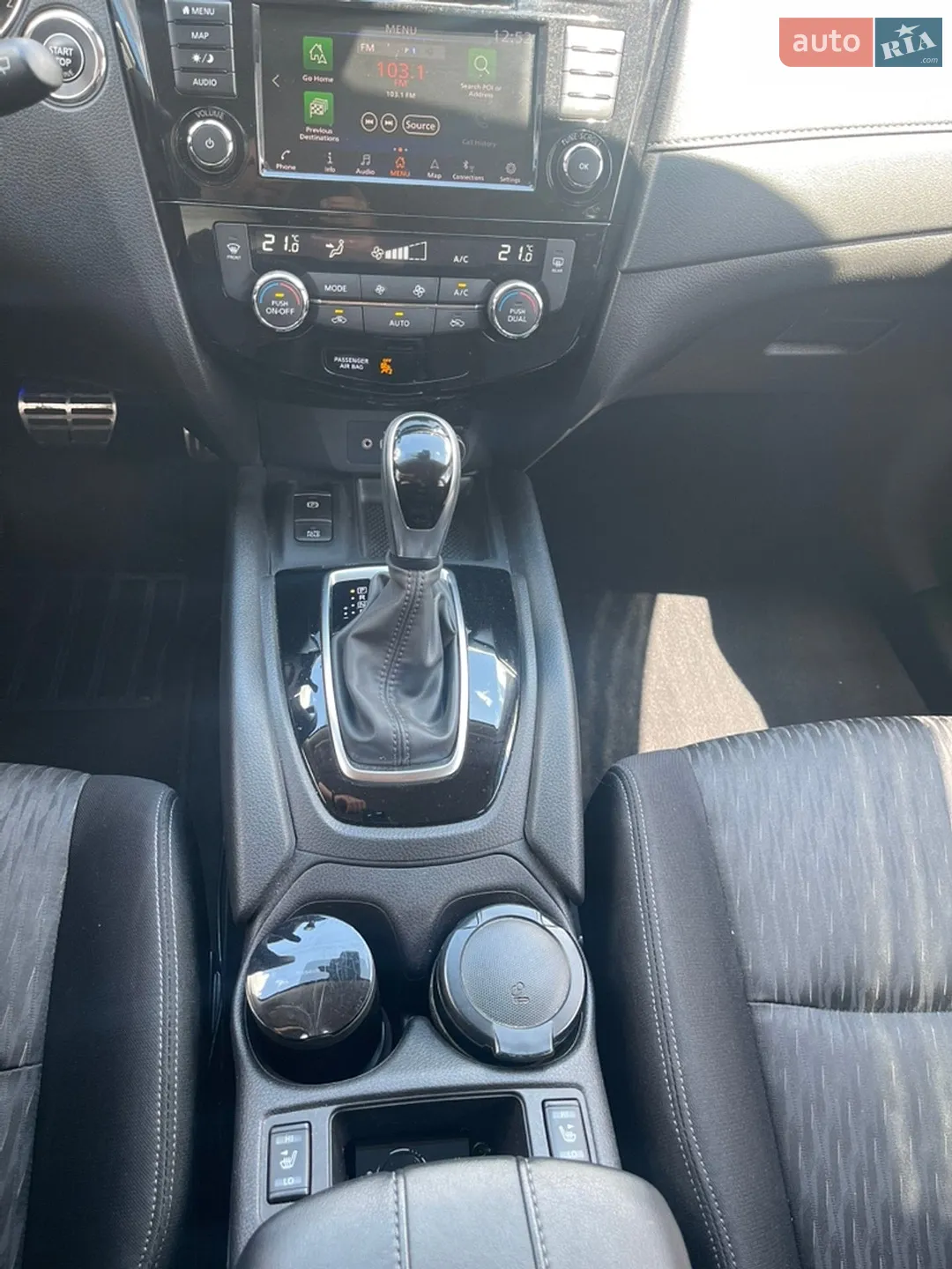 2019 Nissan Rogue - мініатюра 12