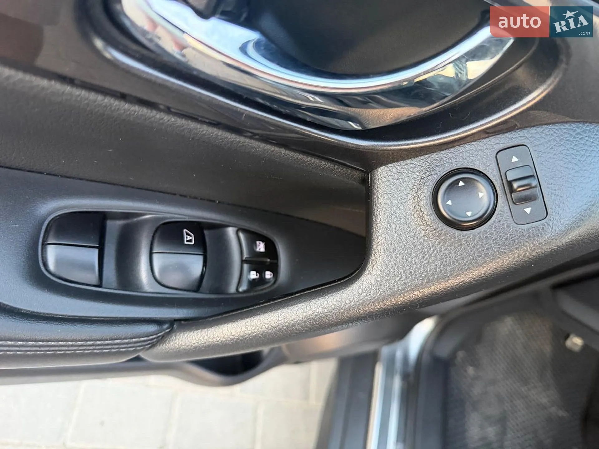 2016 Nissan Rogue - мініатюра 13