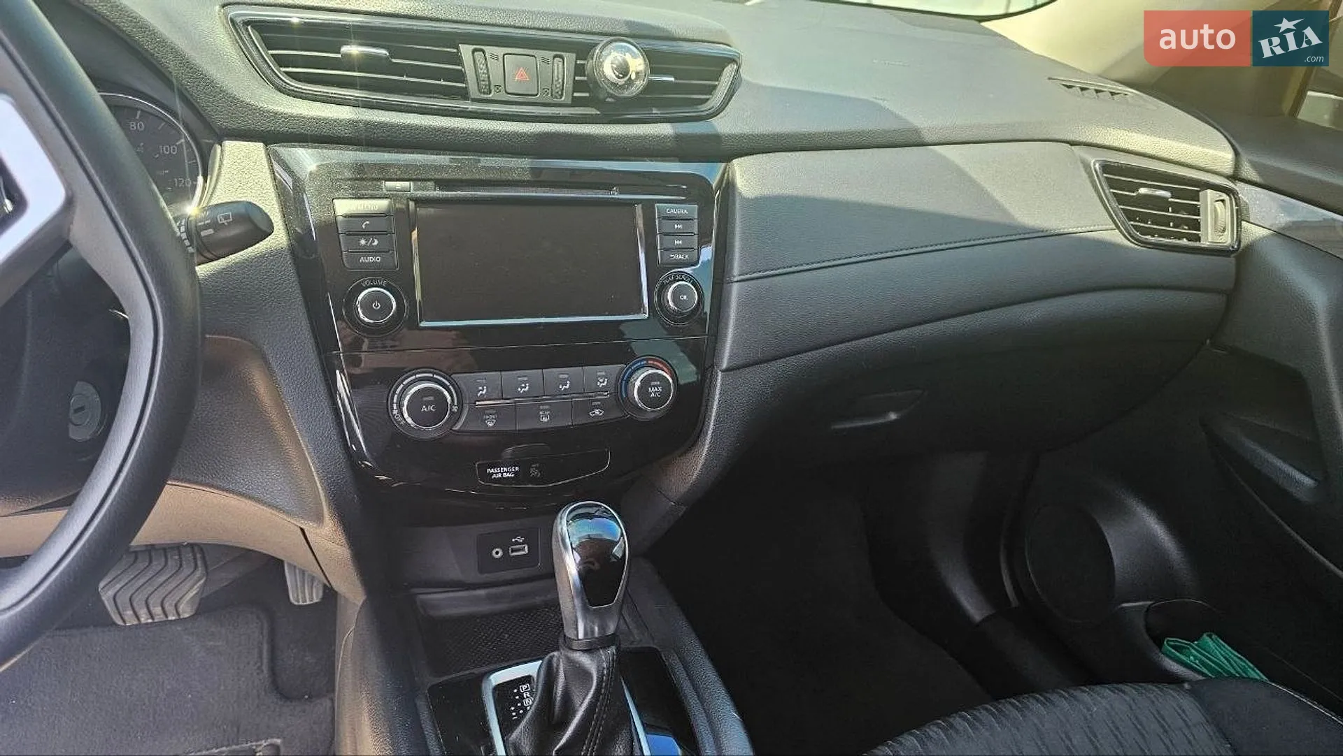 2017 Nissan Rogue - мініатюра 5