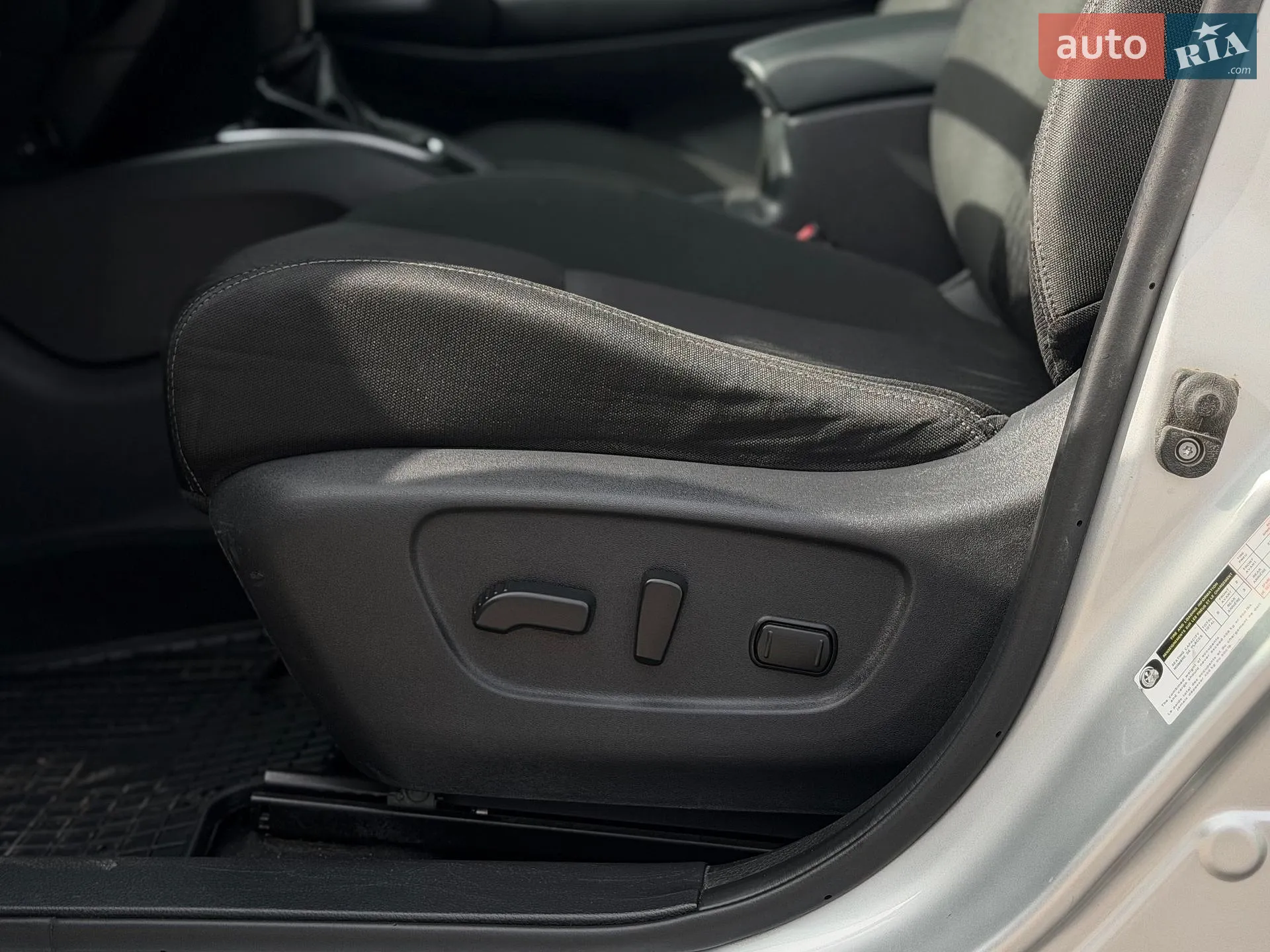 2019 Nissan Rogue - мініатюра 31
