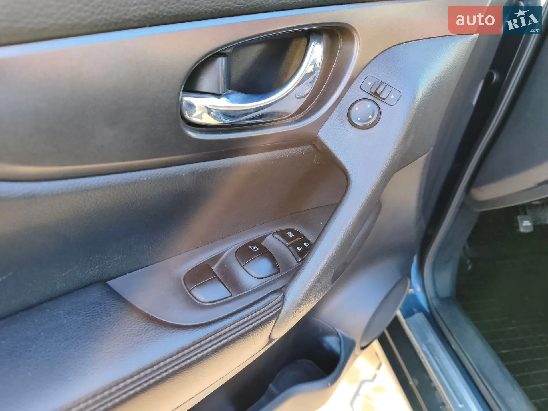 2016 Nissan Rogue - мініатюра 26