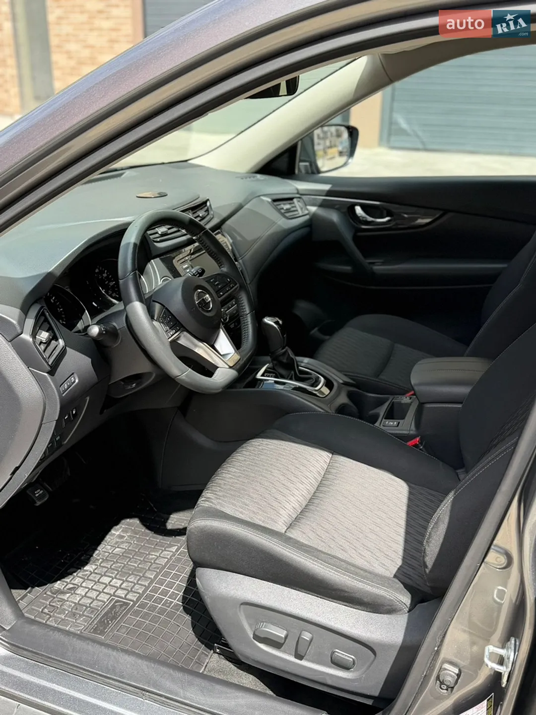 2018 Nissan Rogue - мініатюра 11