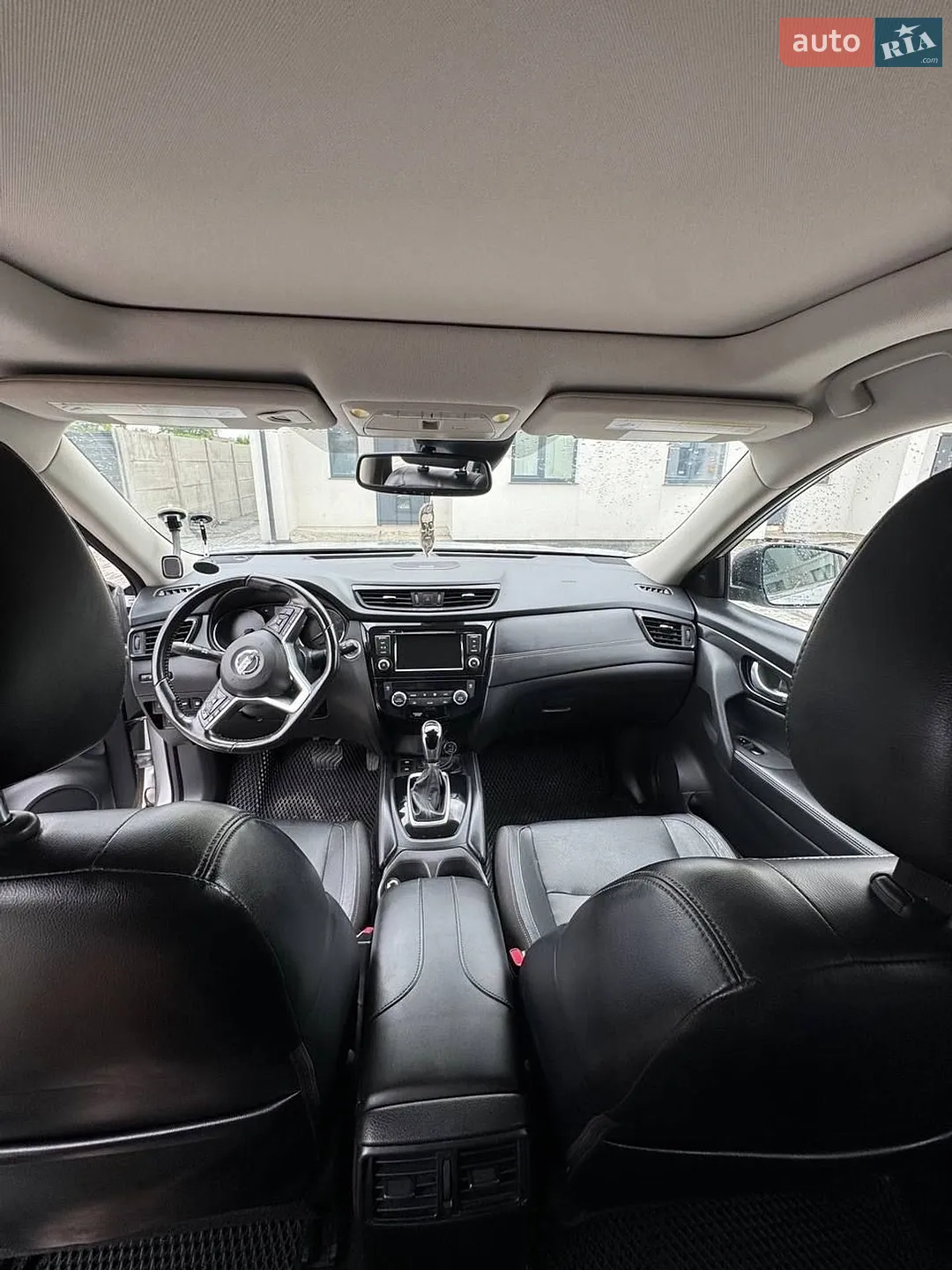 2017 Nissan Rogue - мініатюра 8