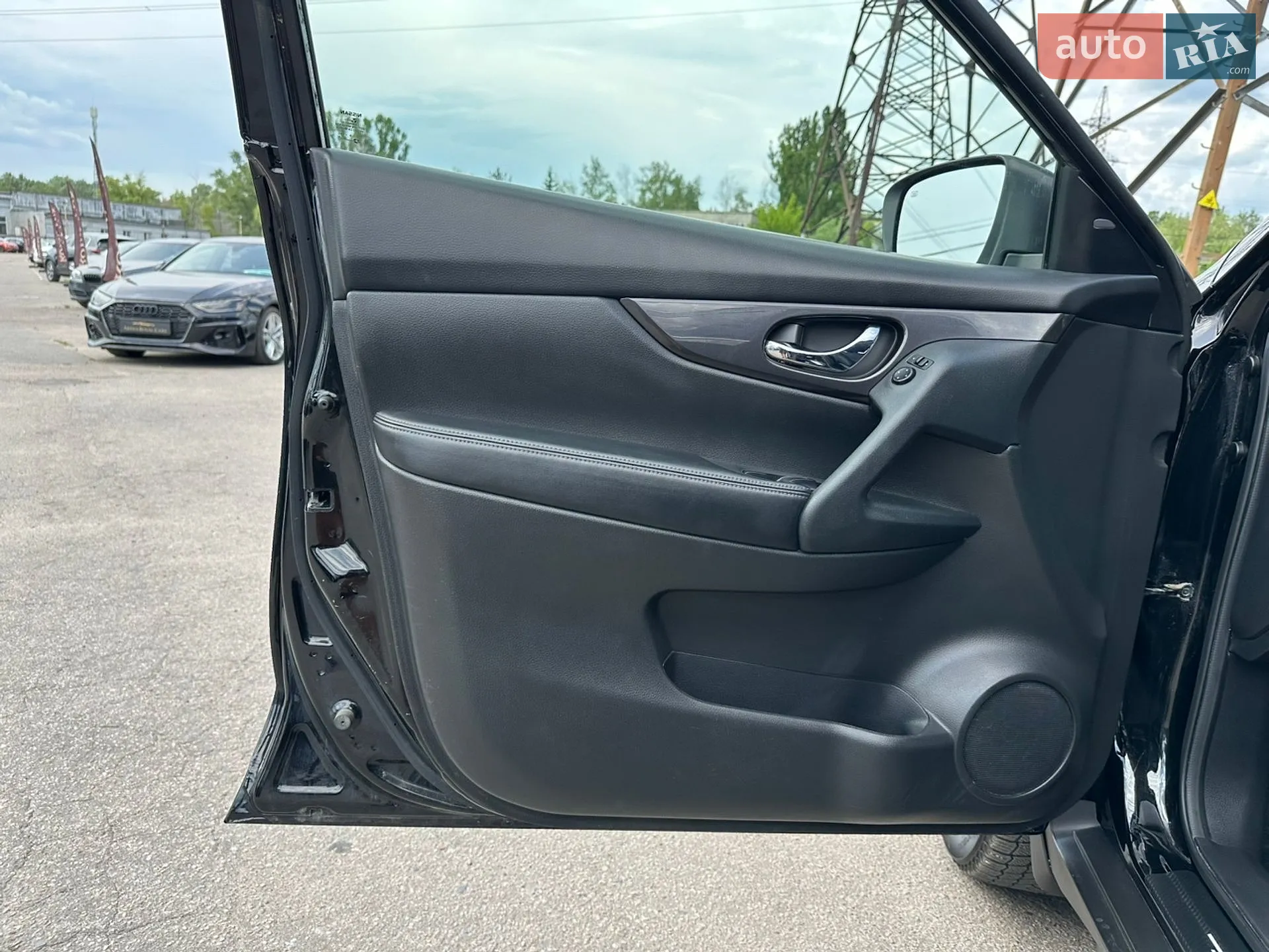 2020 Nissan Rogue - мініатюра 16