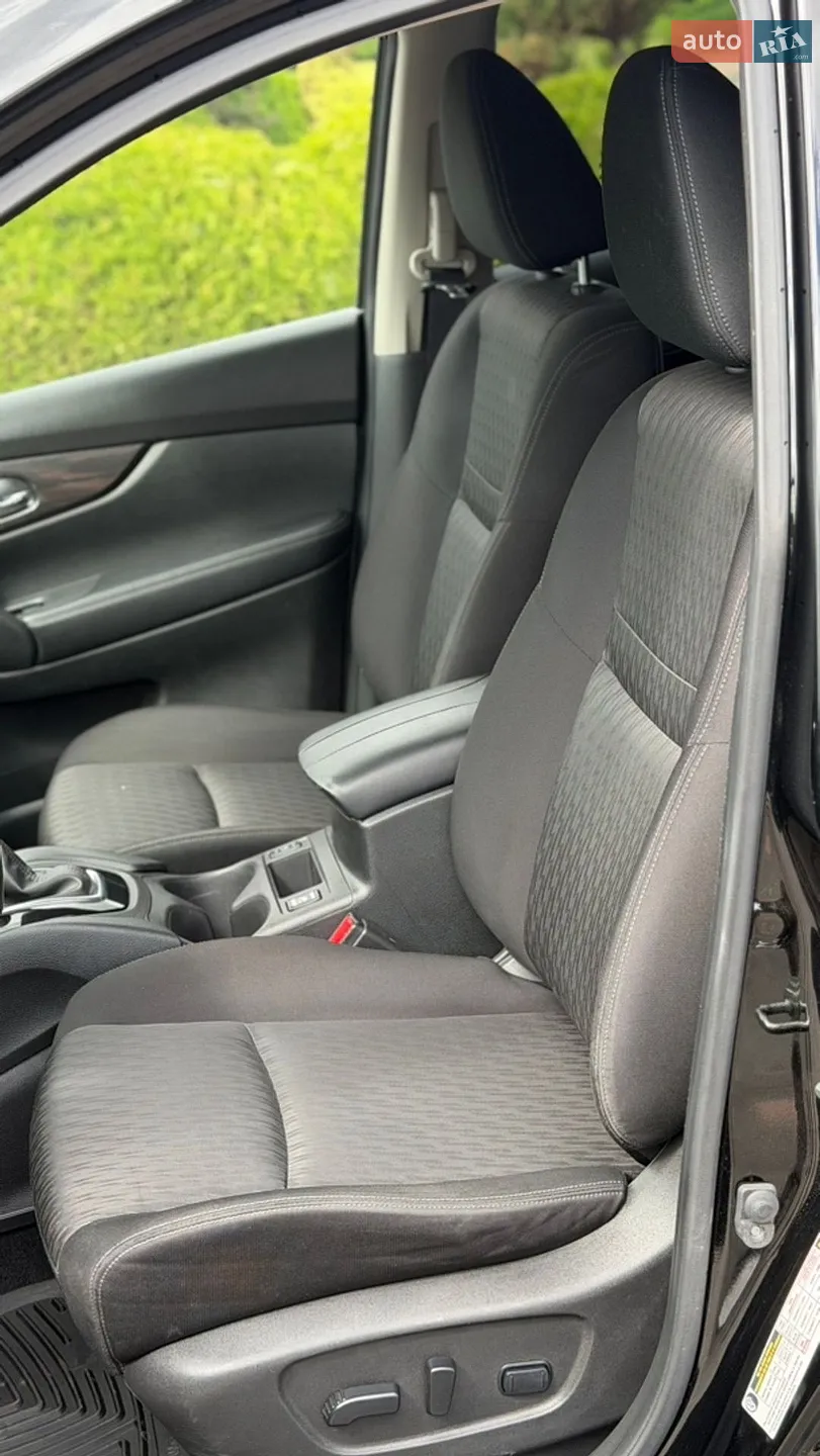 2019 Nissan Rogue - мініатюра 21