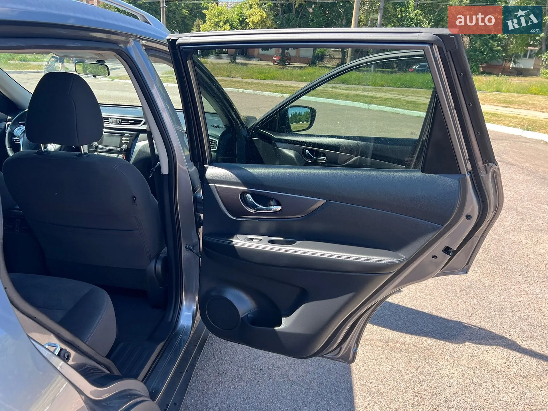 2016 Nissan Rogue - мініатюра 15