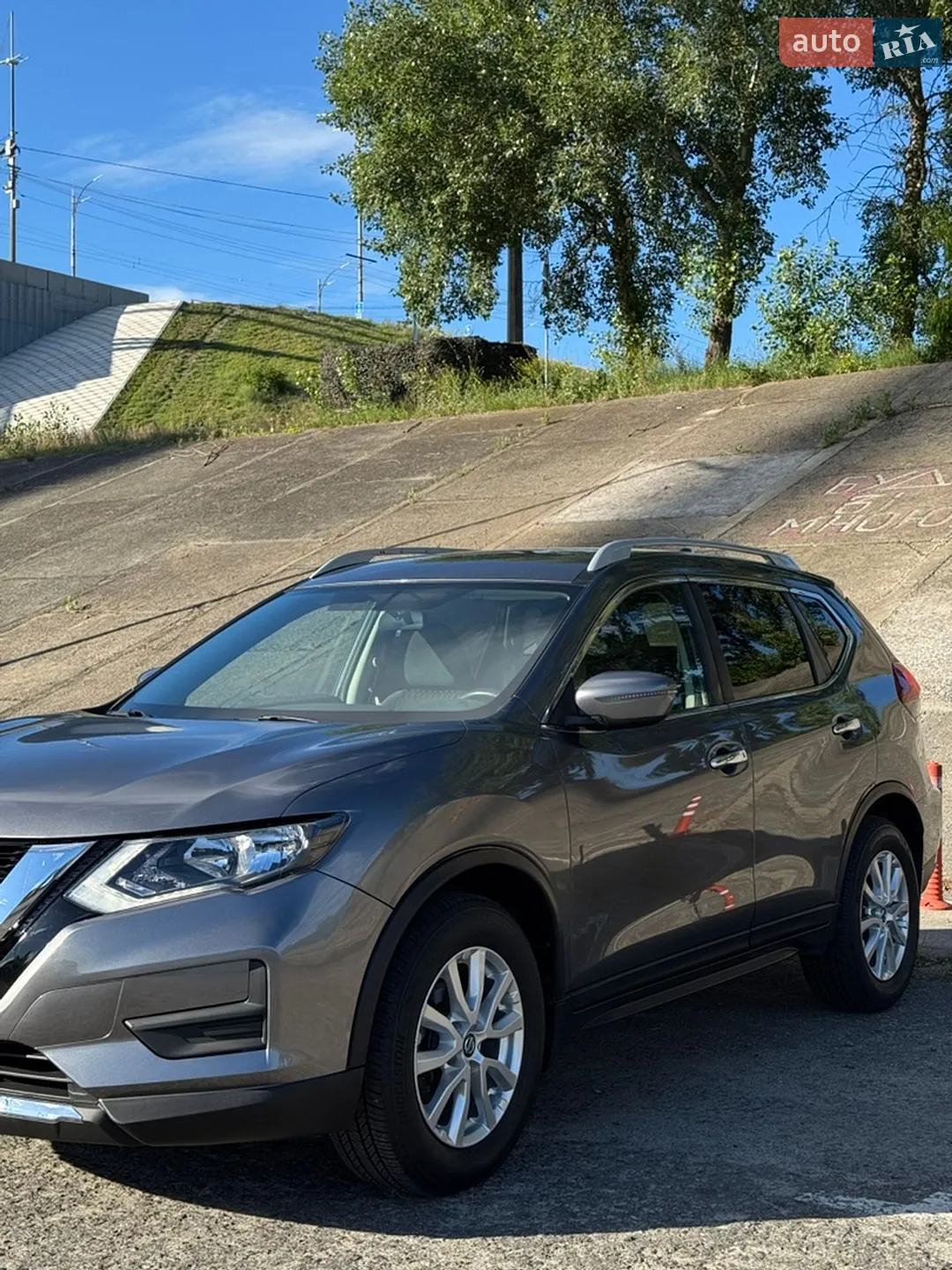 2018 Nissan Rogue - мініатюра 4