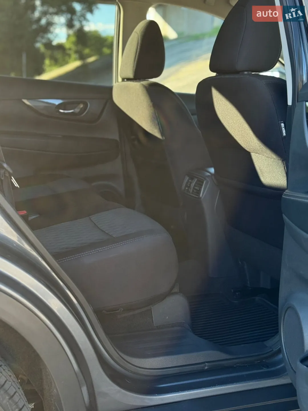 2018 Nissan Rogue - мініатюра 33
