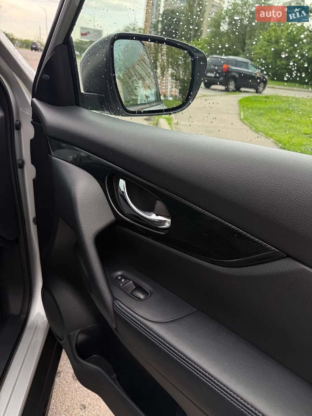 2019 Nissan Rogue - мініатюра 10