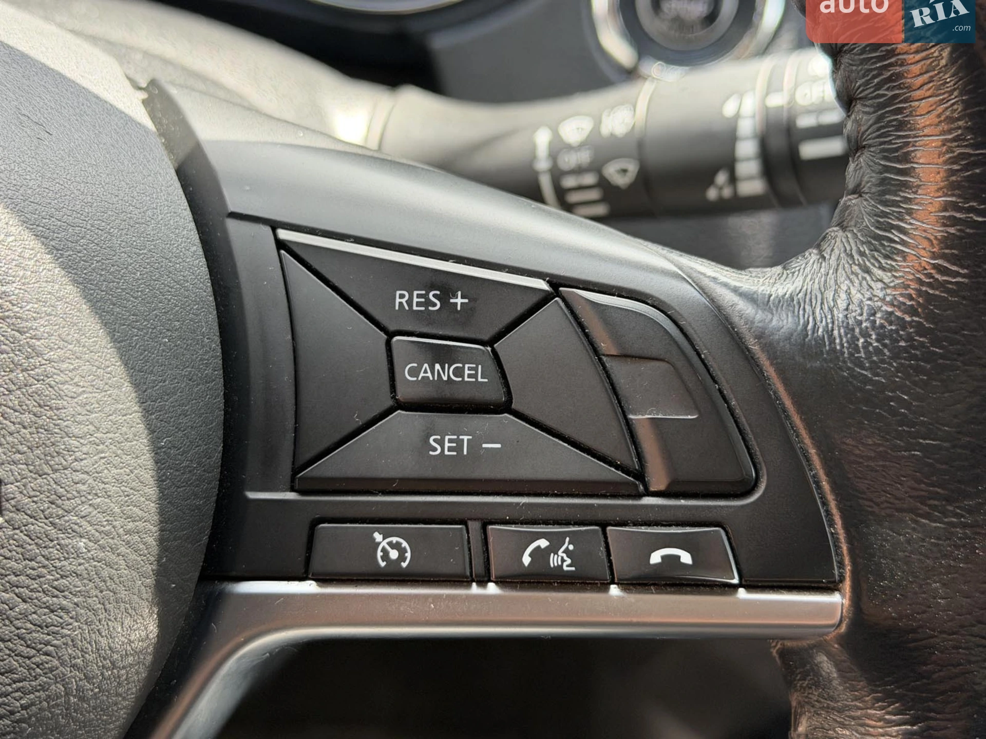 2017 Nissan Rogue - мініатюра 14