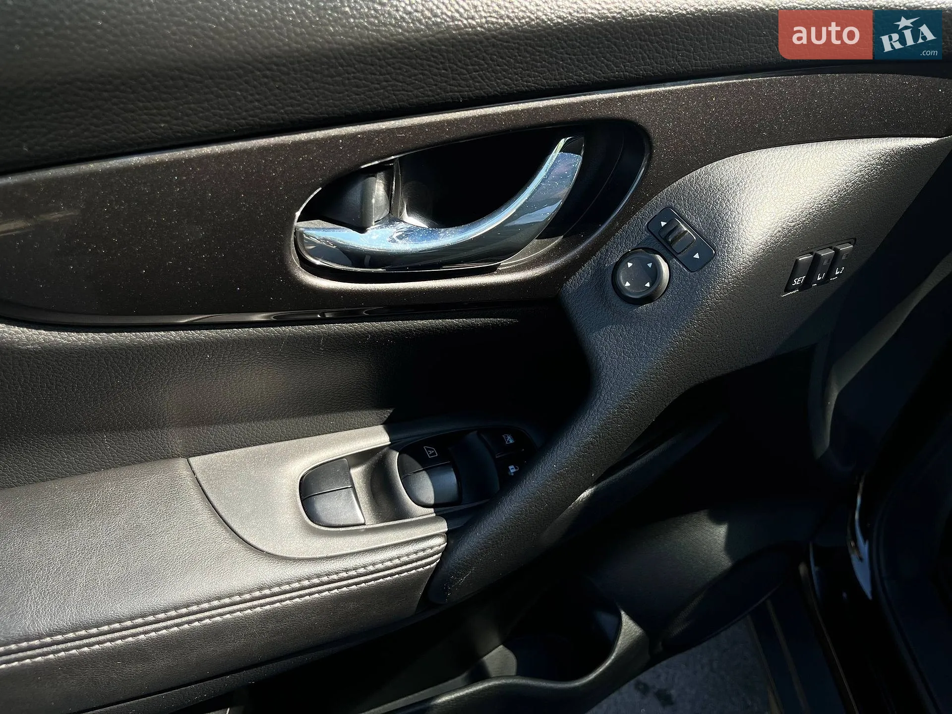 2019 Nissan Rogue - мініатюра 12