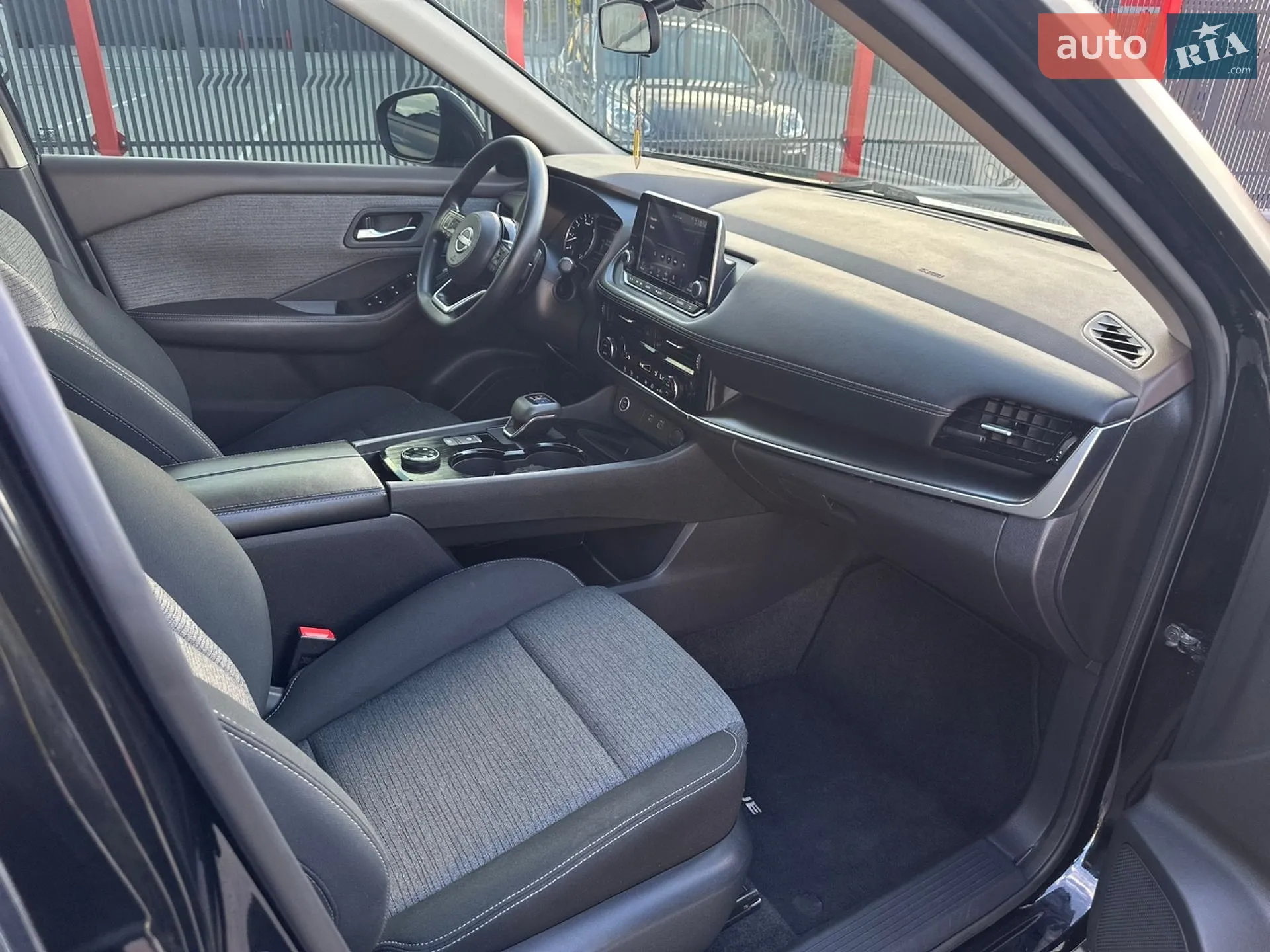 2022 Nissan Rogue - мініатюра 17