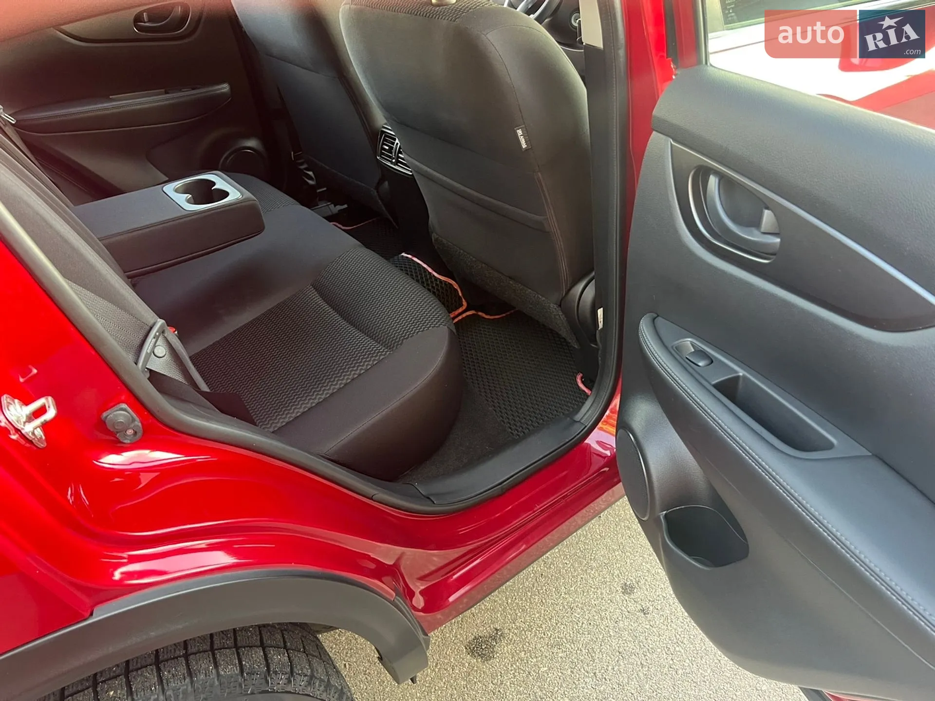 2018 Nissan Rogue - мініатюра 13