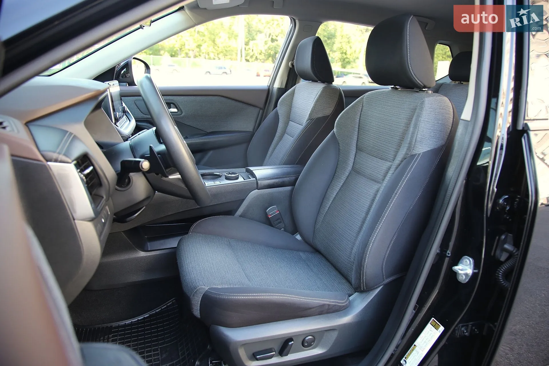 2021 Nissan Rogue - мініатюра 7