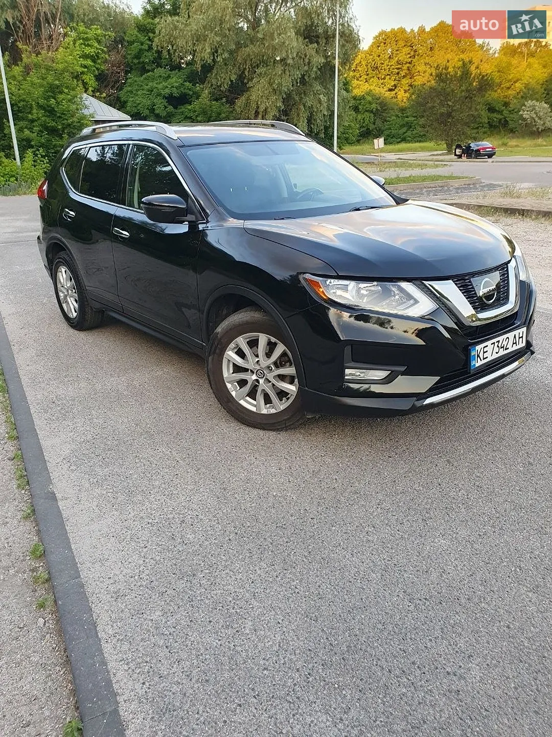 2018 Nissan Rogue - мініатюра 4