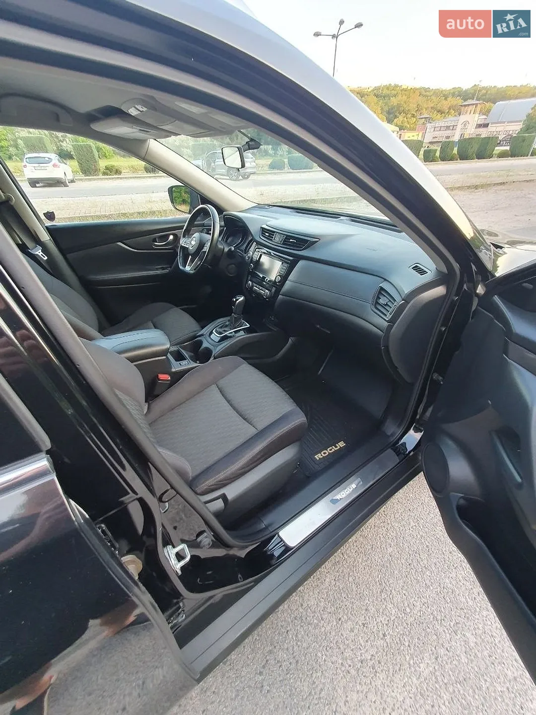 2018 Nissan Rogue - мініатюра 23