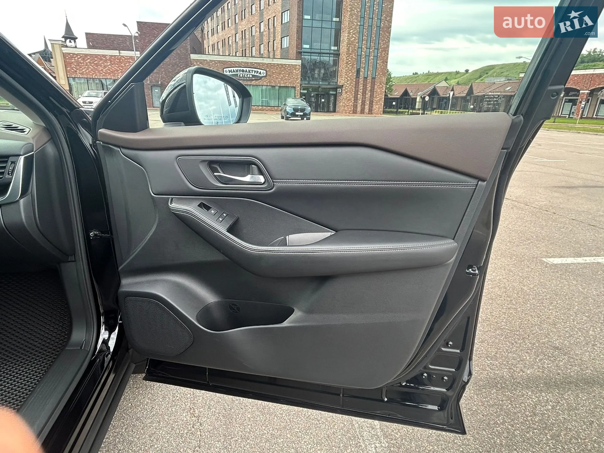 2023 Nissan Rogue - мініатюра 32