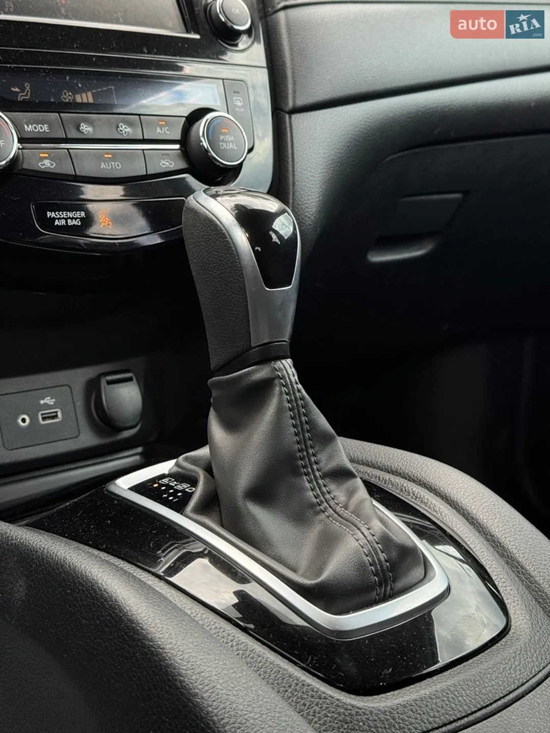 2019 Nissan Rogue - мініатюра 31