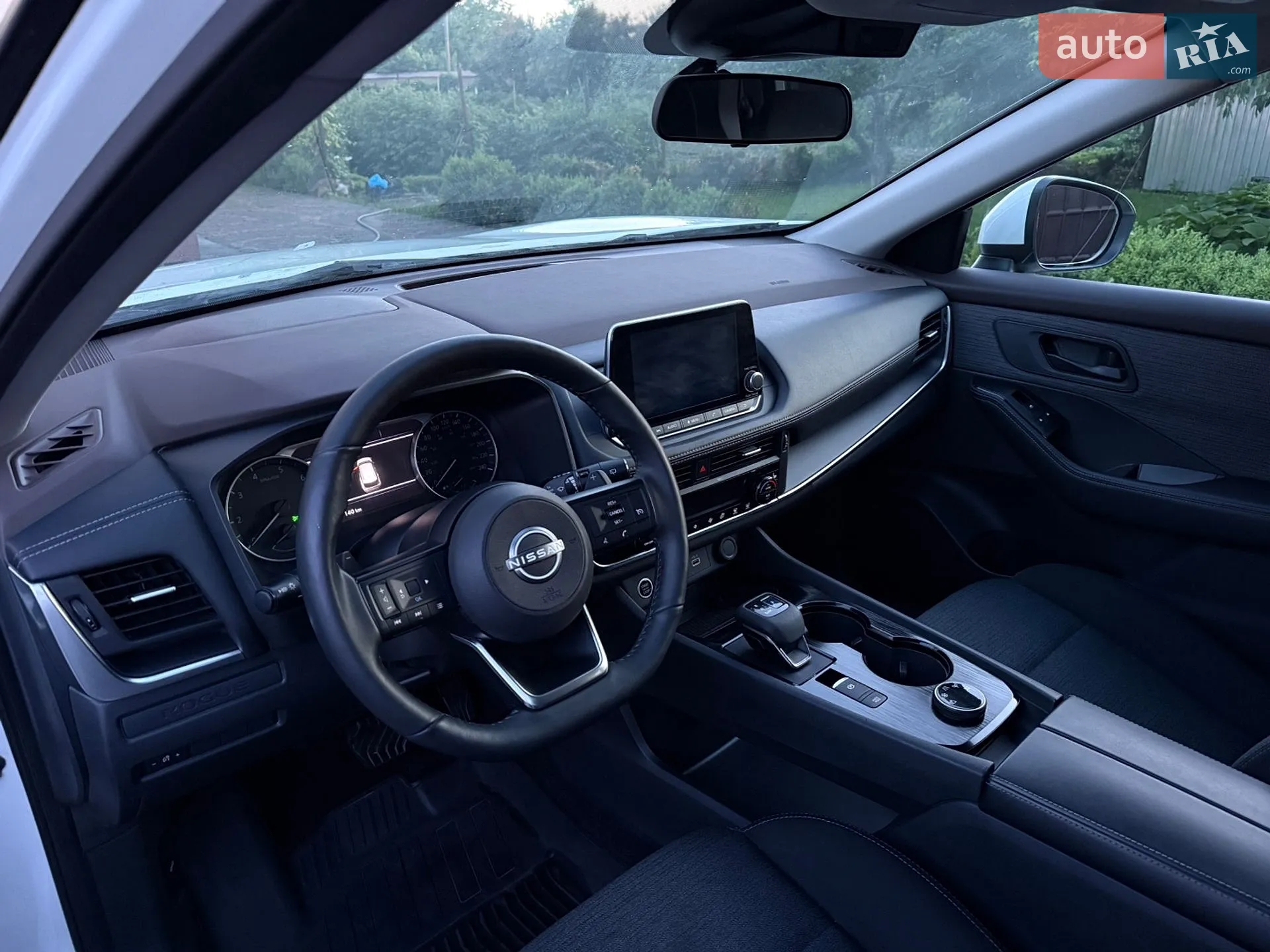 2022 Nissan Rogue - мініатюра 11