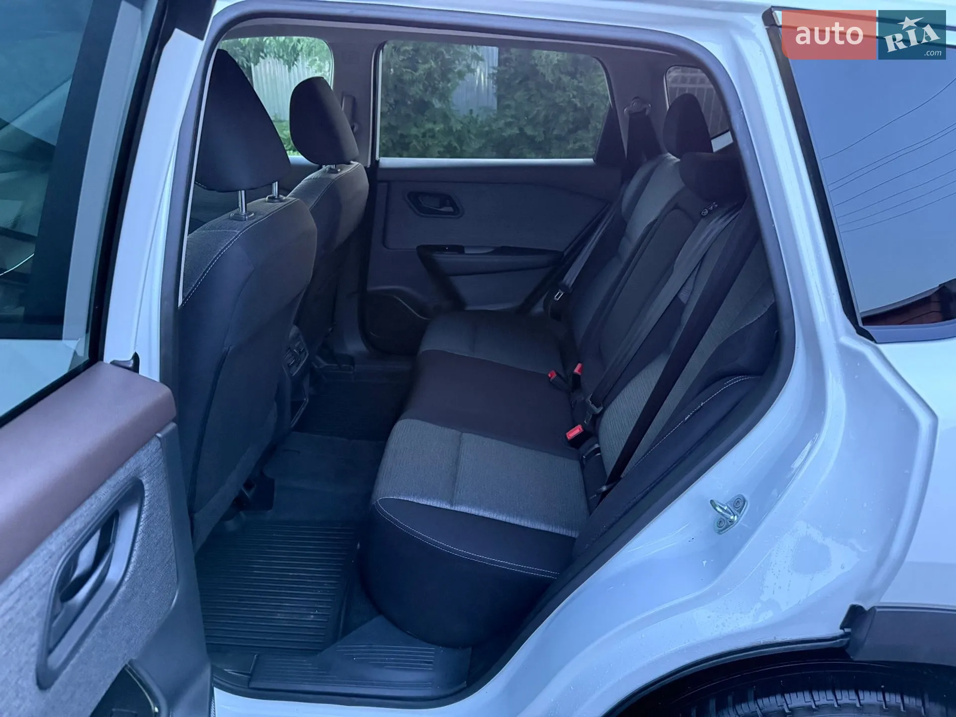 2022 Nissan Rogue - мініатюра 15