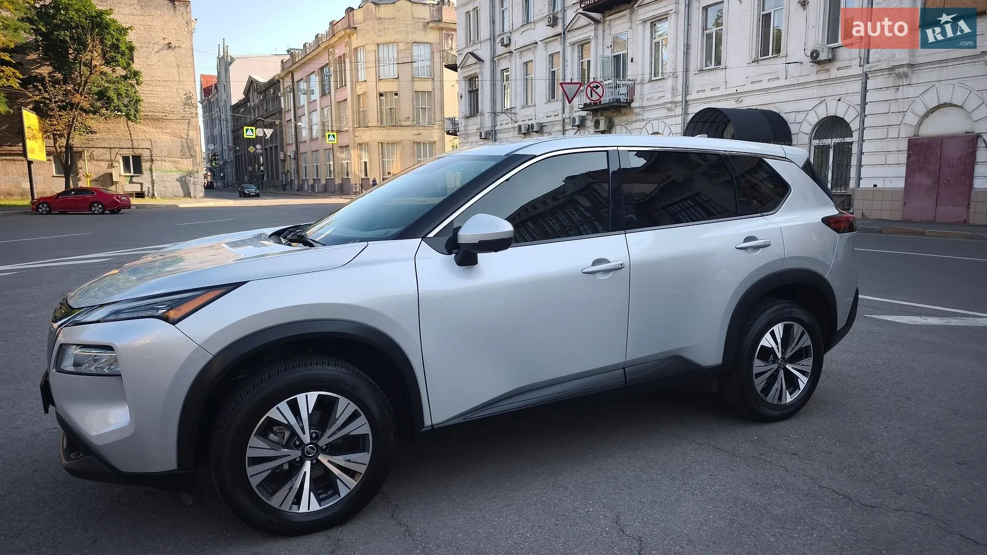 2021 Nissan Rogue - мініатюра 10