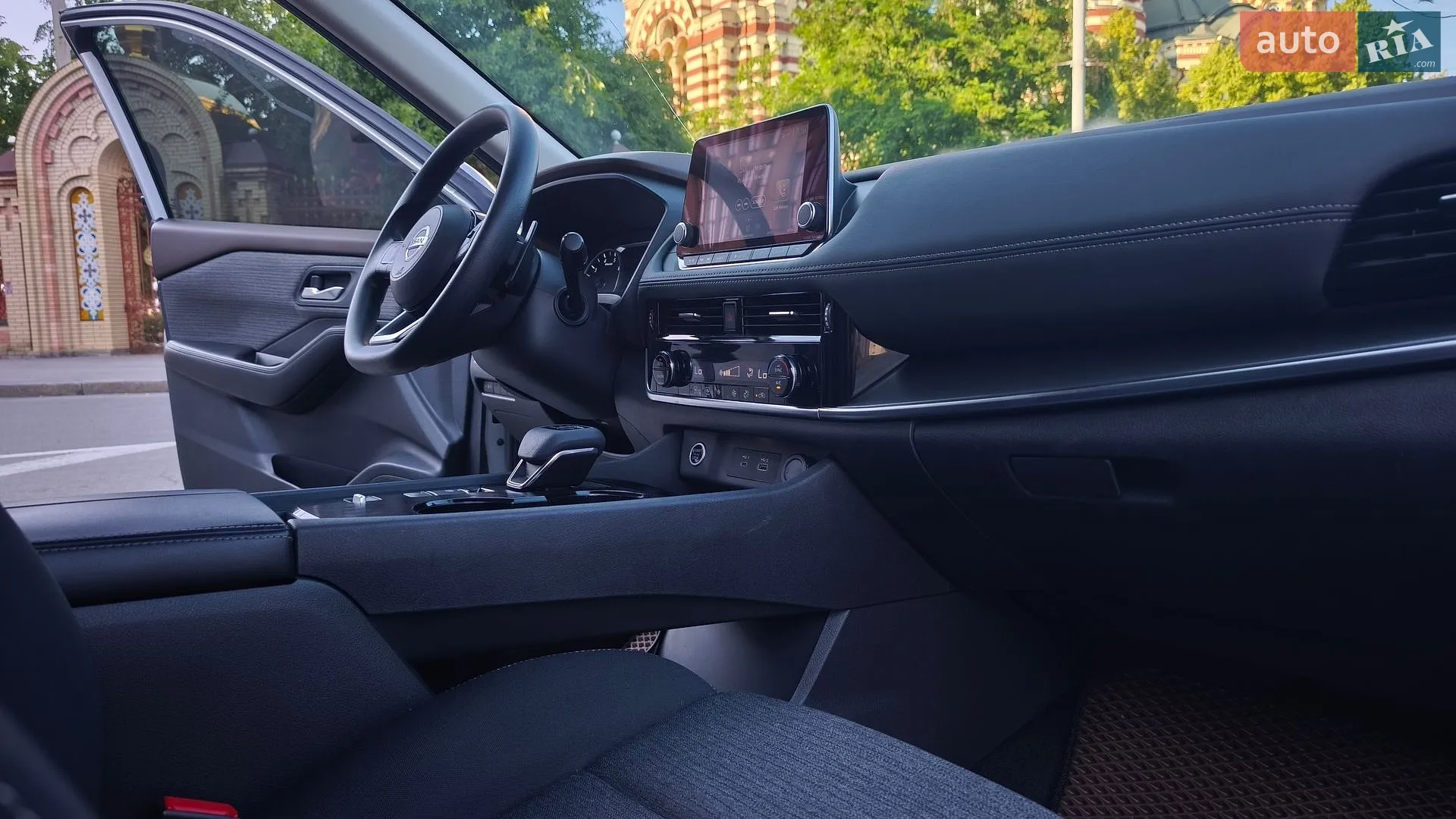 2021 Nissan Rogue - мініатюра 23