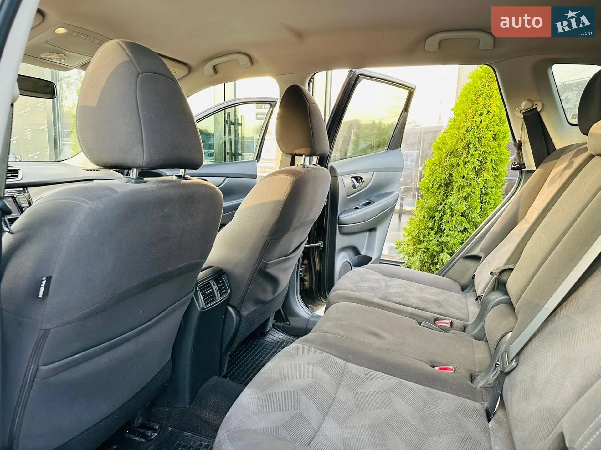2016 Nissan Rogue - мініатюра 18