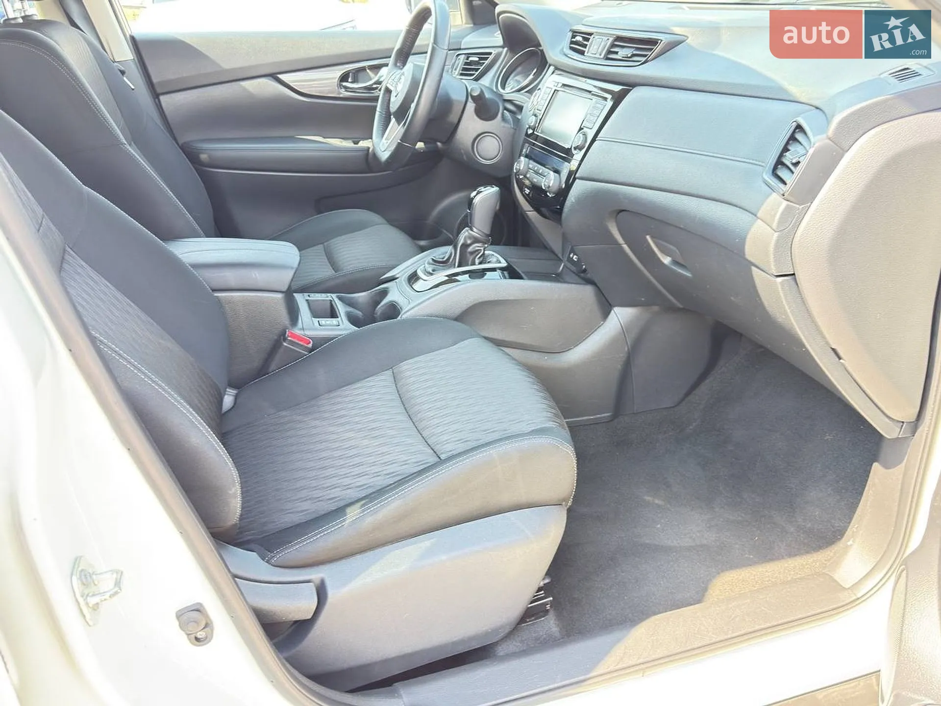 2018 Nissan Rogue - мініатюра 20