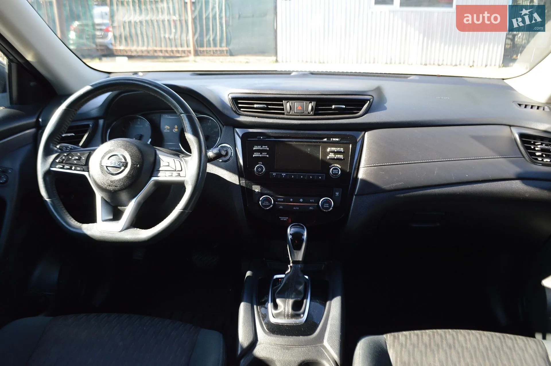 2017 Nissan Rogue - мініатюра 8