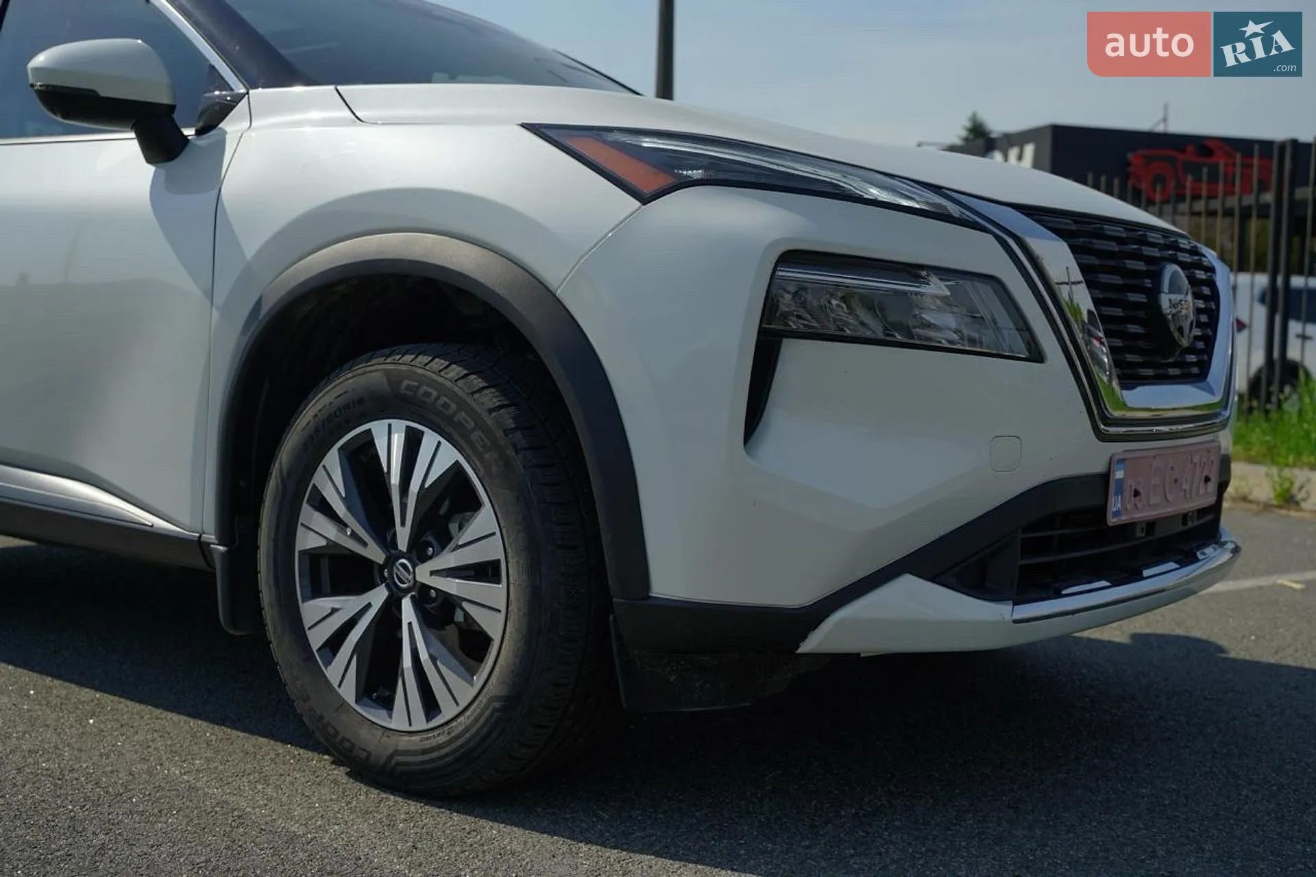 2021 Nissan Rogue - мініатюра 2