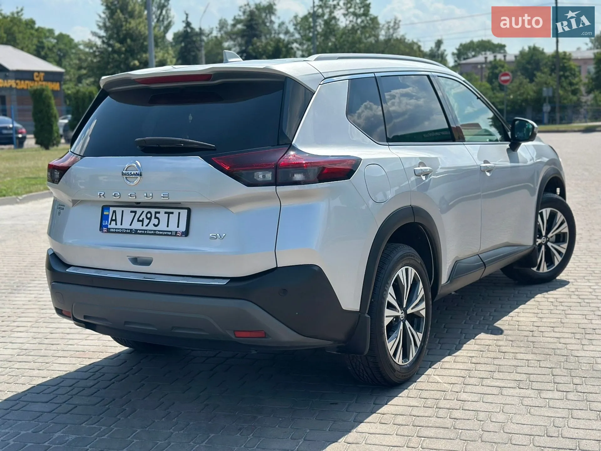 2021 Nissan Rogue - мініатюра 15