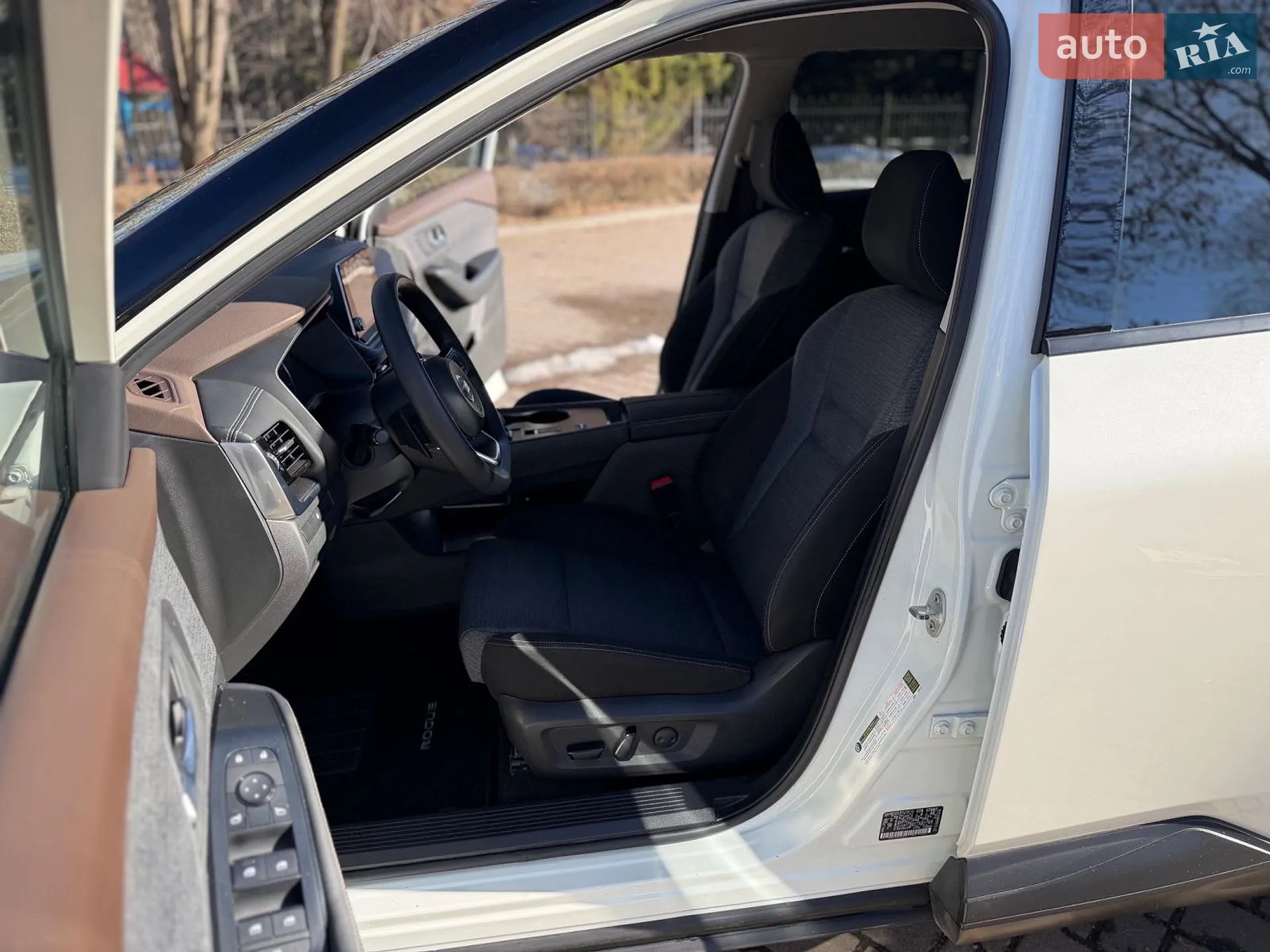 2020 Nissan Rogue - мініатюра 10