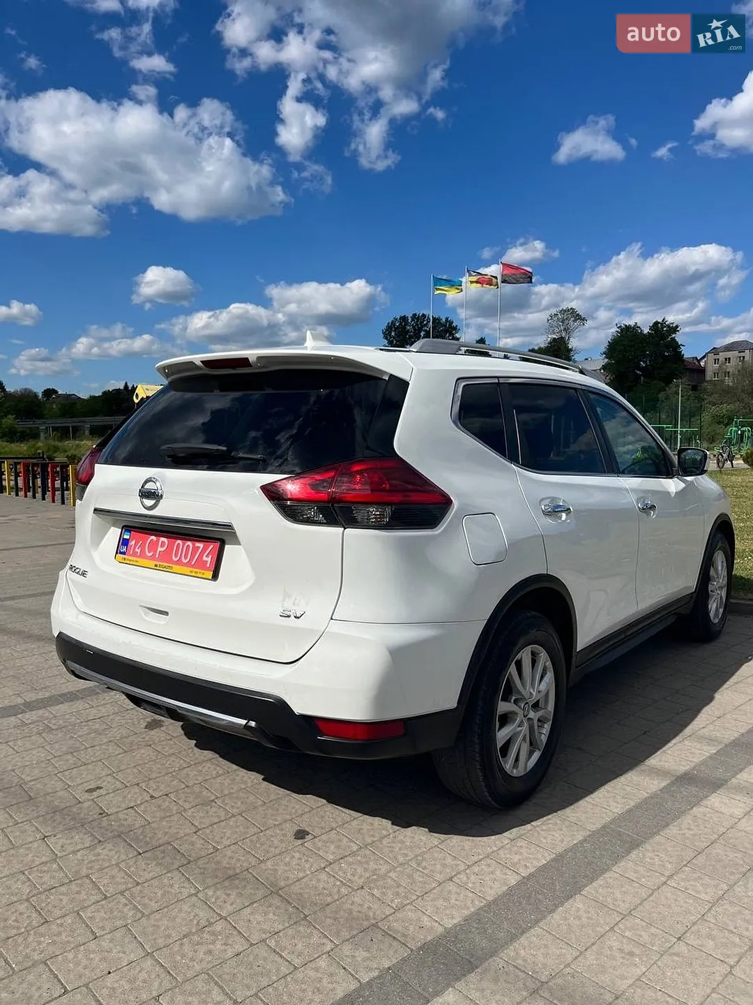 2017 Nissan Rogue - мініатюра 12