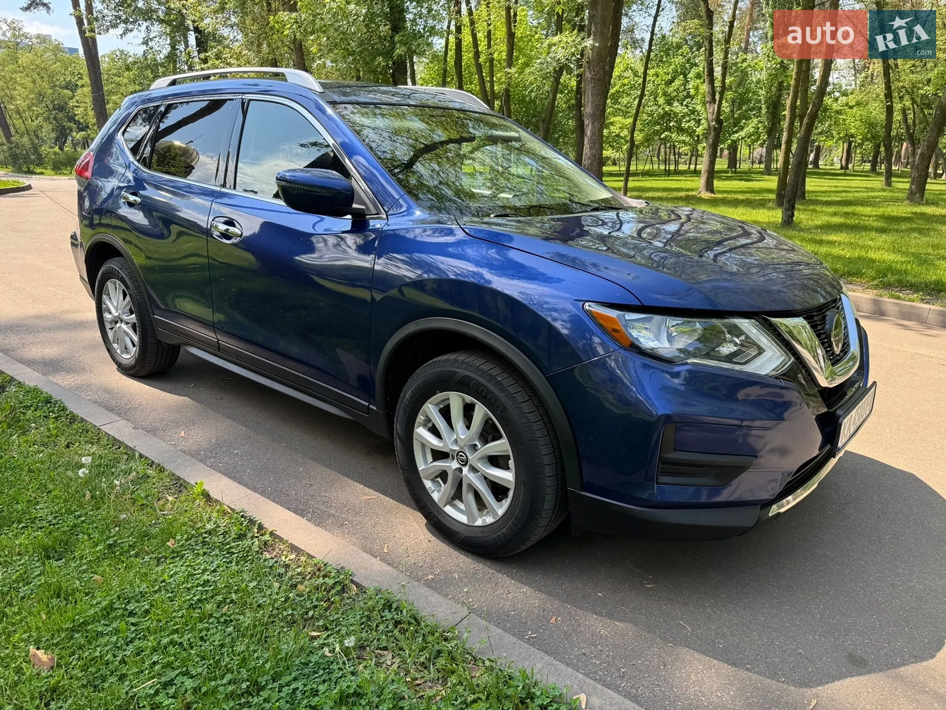 2018 Nissan Rogue - мініатюра 3