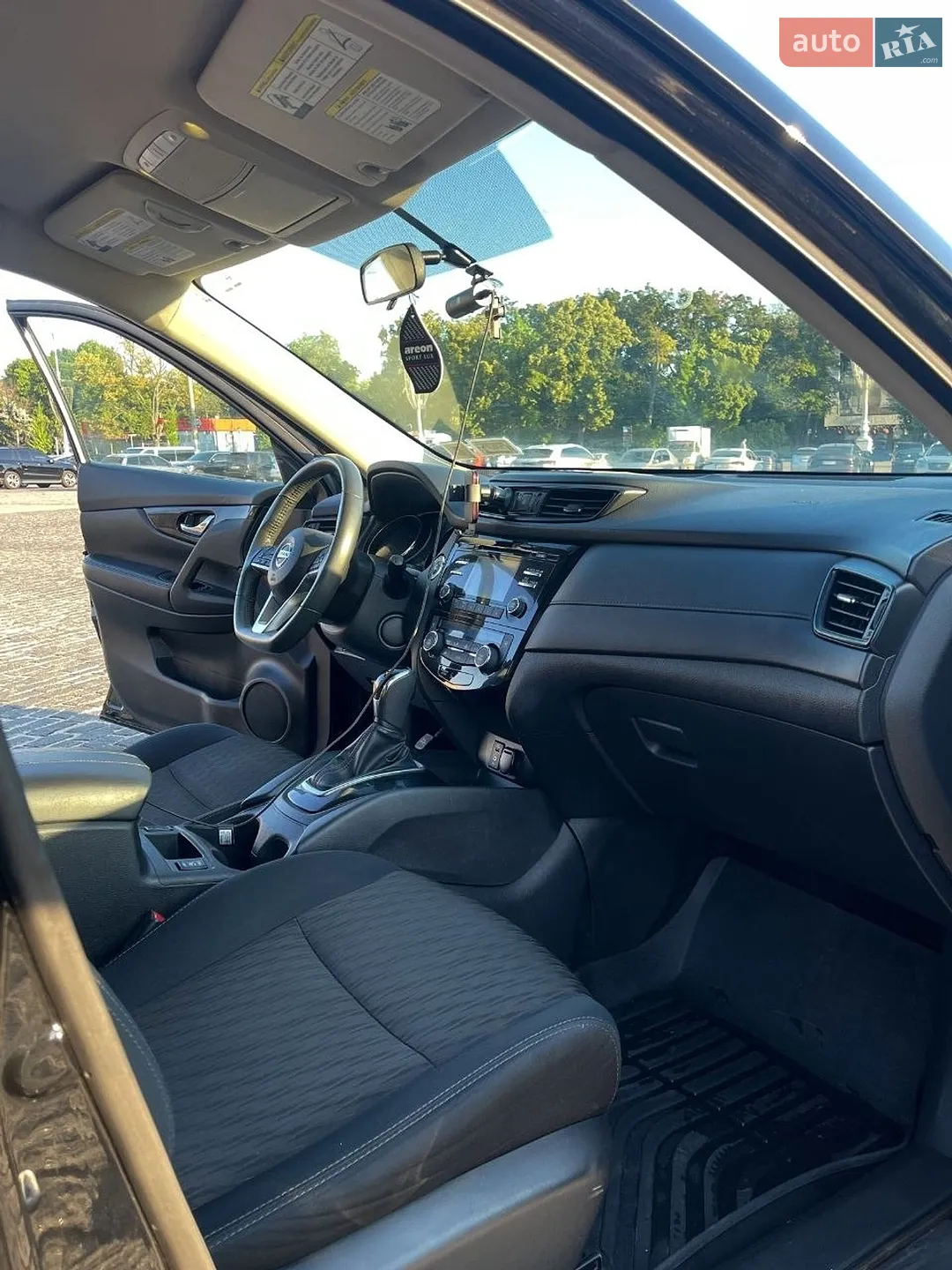 2017 Nissan Rogue - мініатюра 12