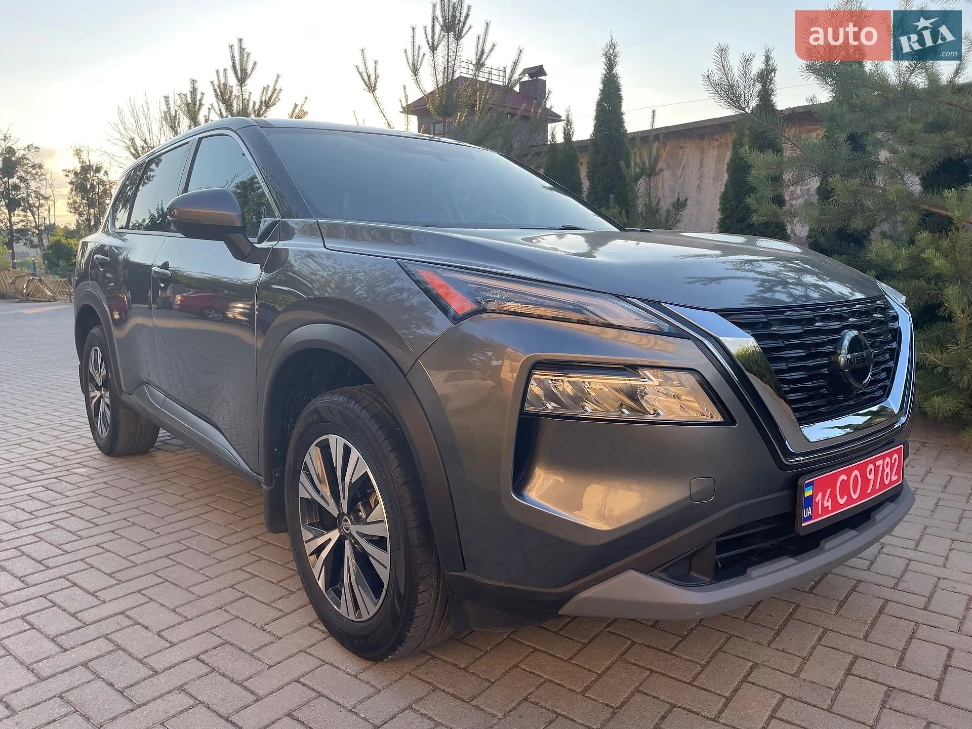 2020 Nissan Rogue - мініатюра 4