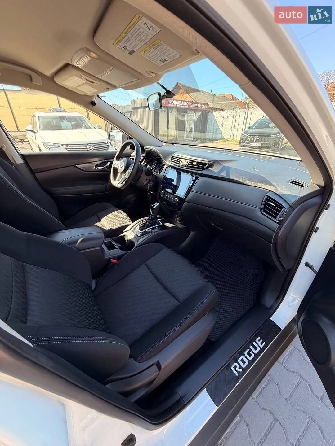 2017 Nissan Rogue - мініатюра 15