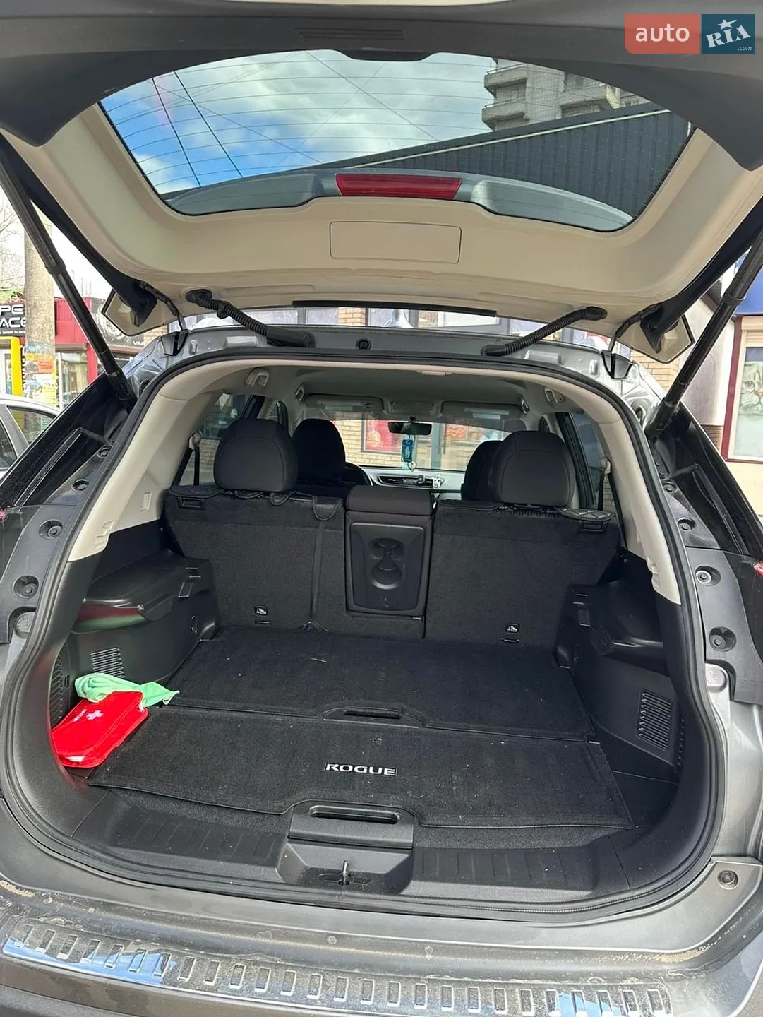 2018 Nissan Rogue - мініатюра 3