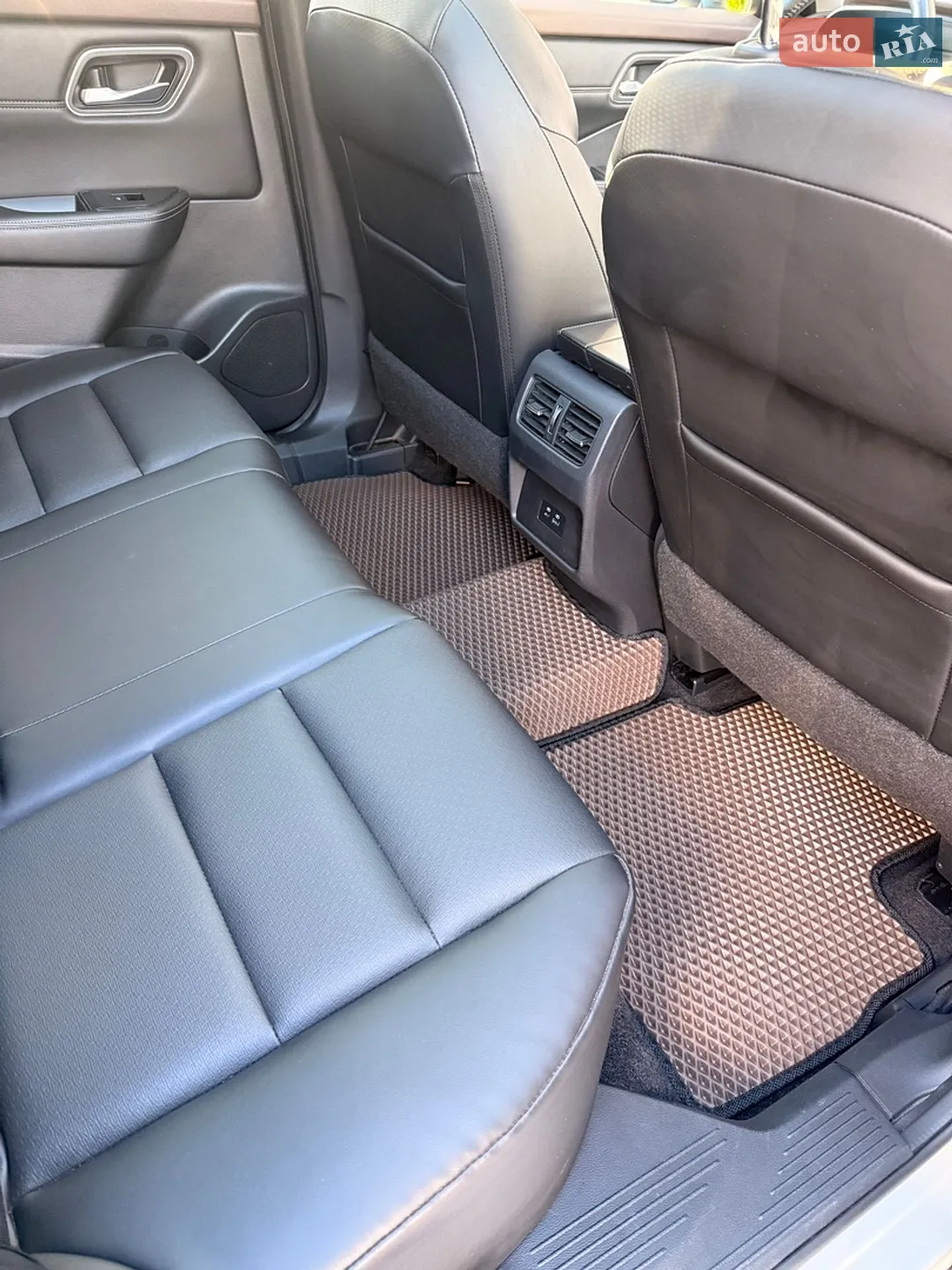 2021 Nissan Rogue - мініатюра 31