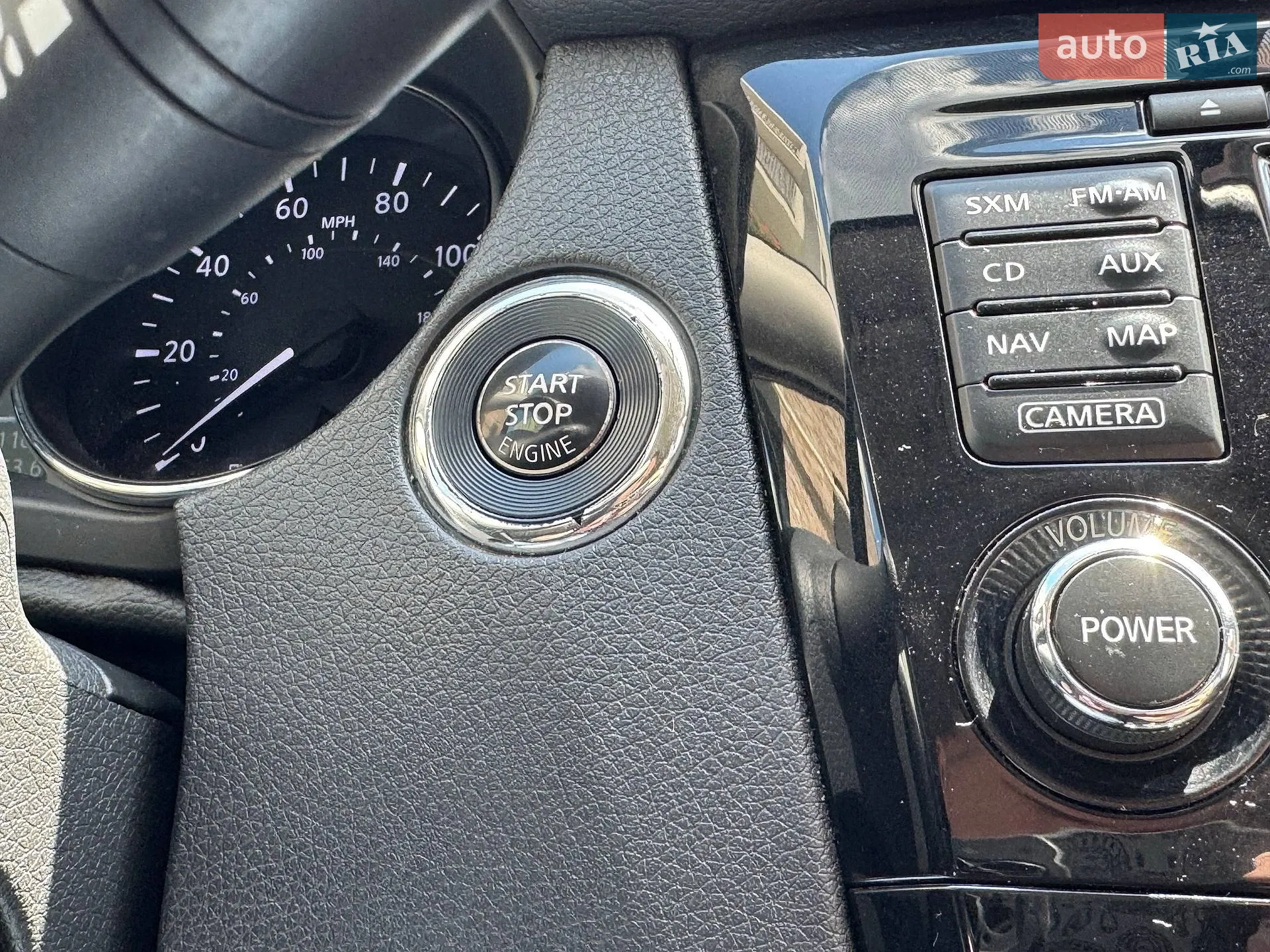 2016 Nissan Rogue - мініатюра 30