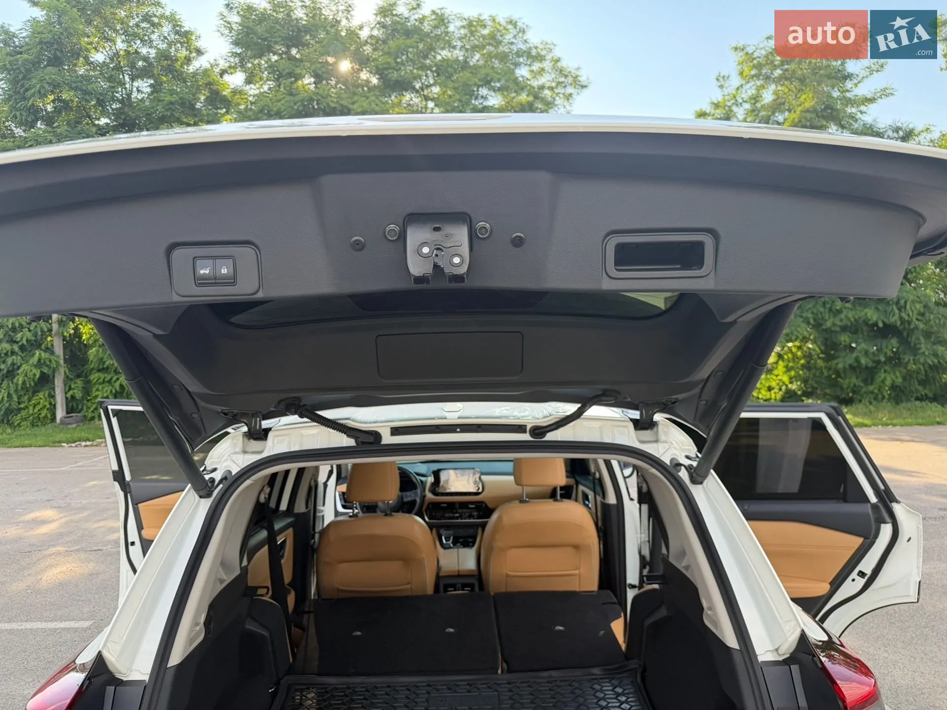 2021 Nissan Rogue - мініатюра 21