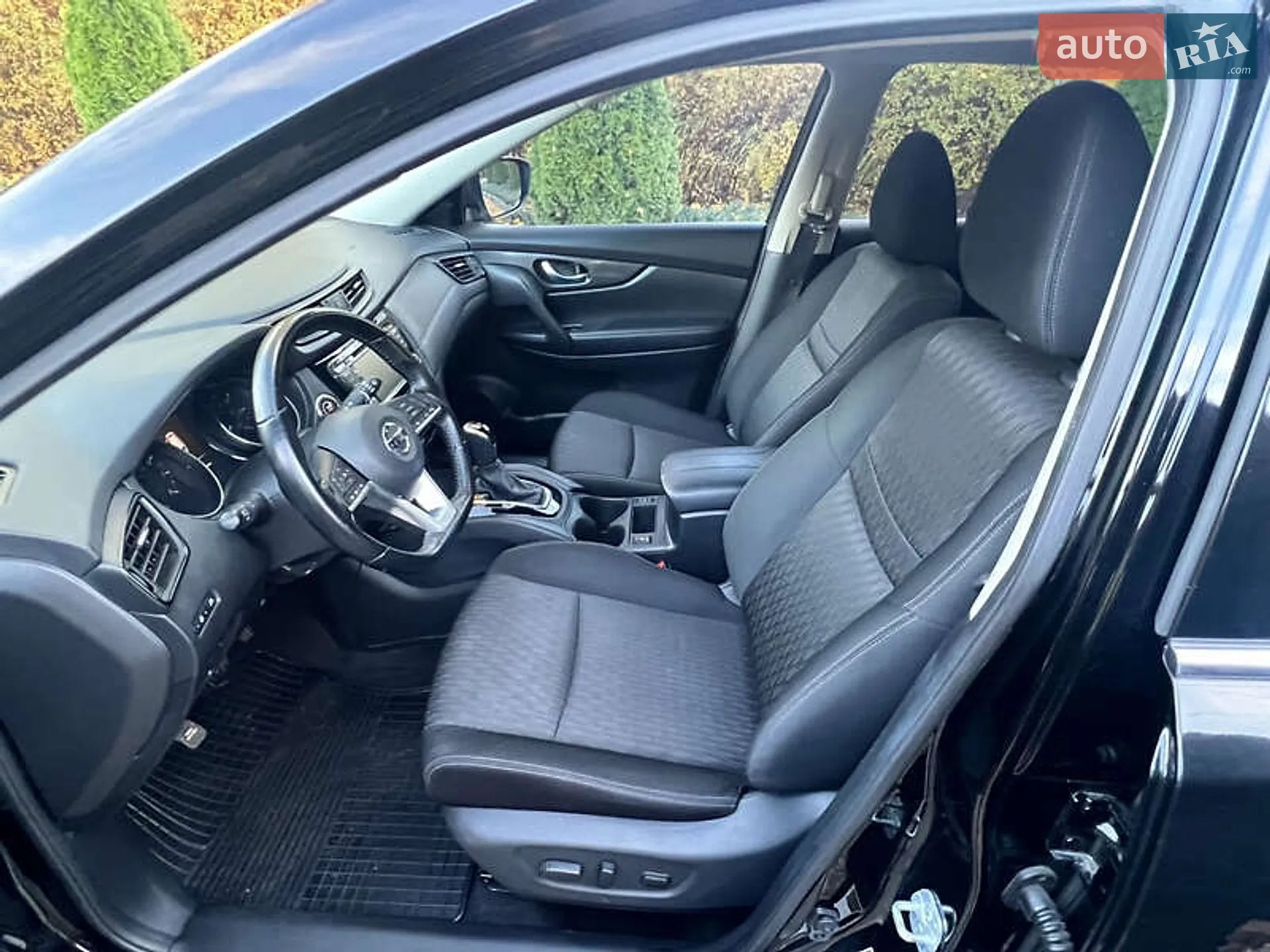 2019 Nissan Rogue - мініатюра 8