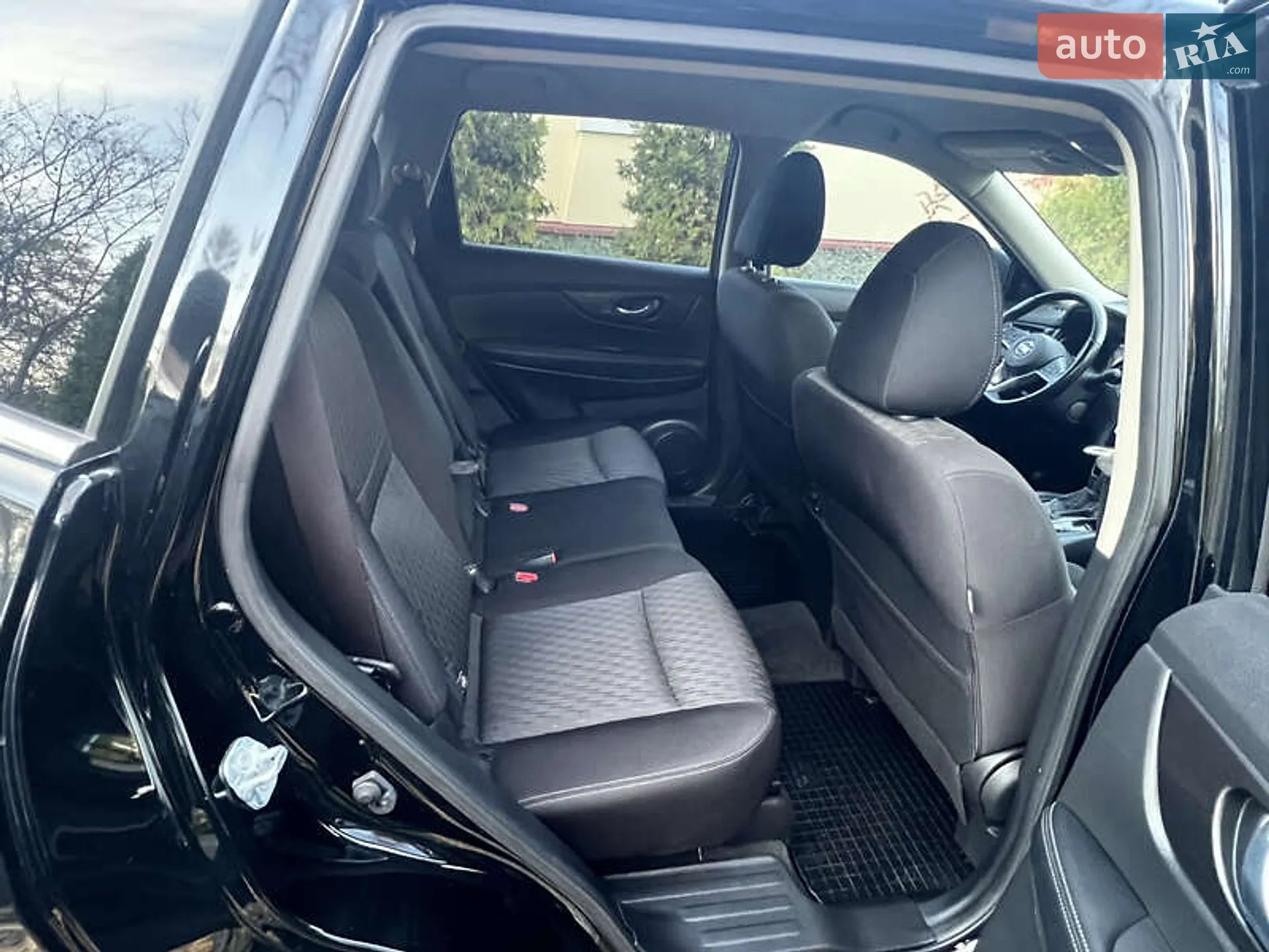 2019 Nissan Rogue - мініатюра 10