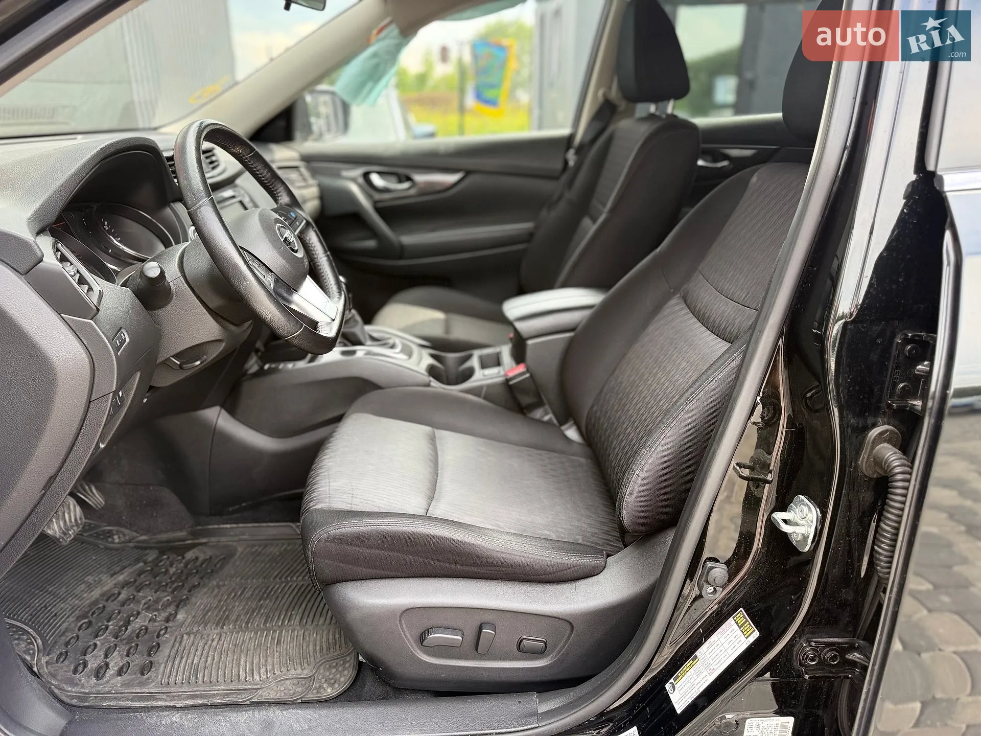 2019 Nissan Rogue - мініатюра 24