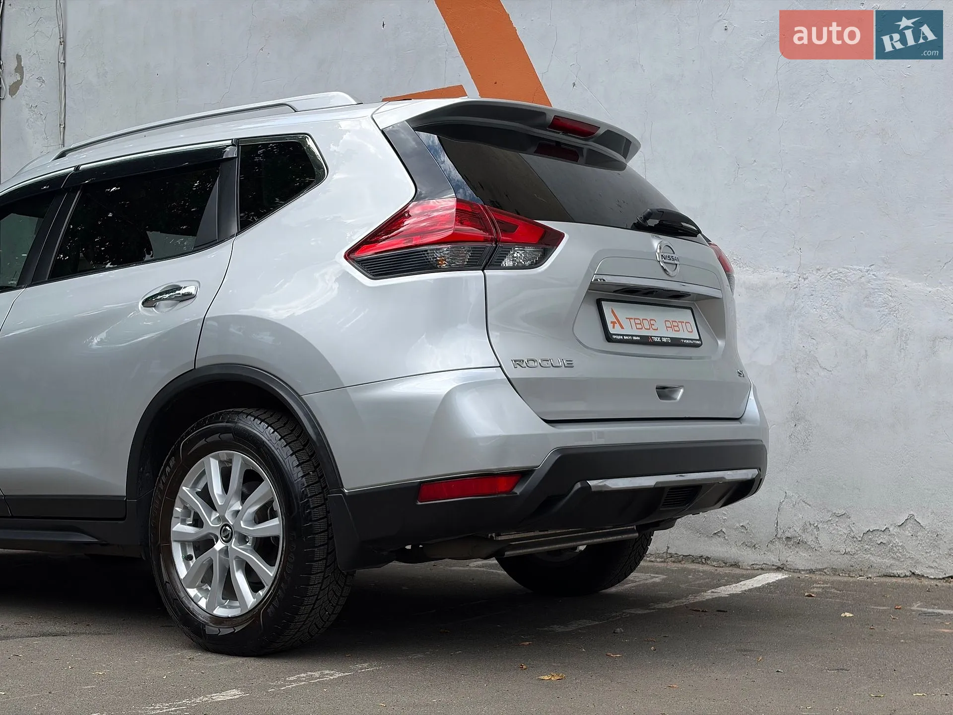 2017 Nissan Rogue - мініатюра 8