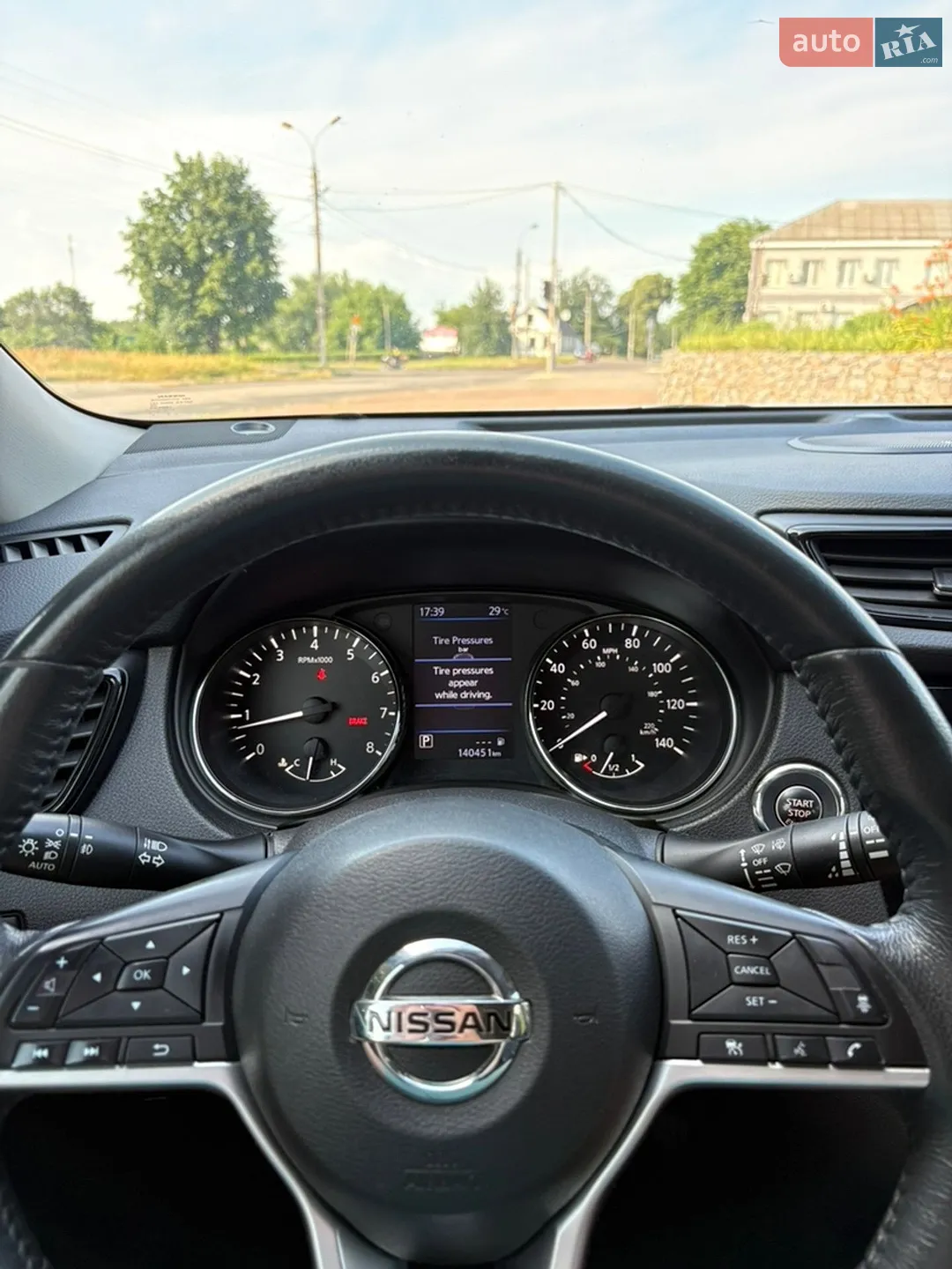 2017 Nissan Rogue - мініатюра 13