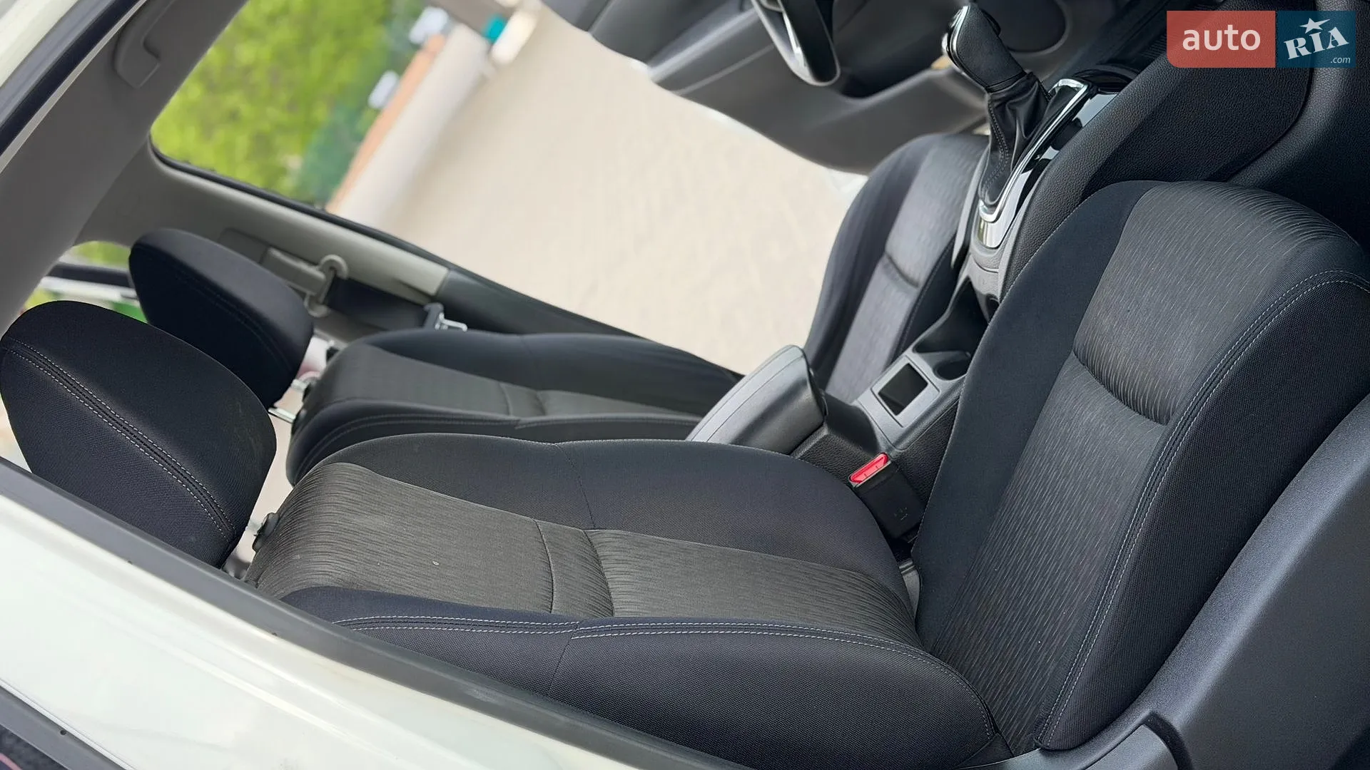 2016 Nissan Rogue - мініатюра 29