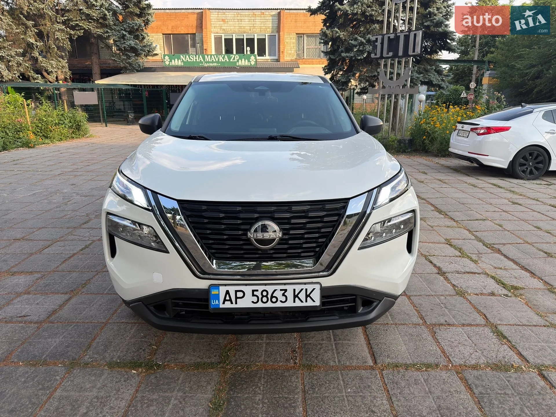 2022 Nissan Rogue - мініатюра 2